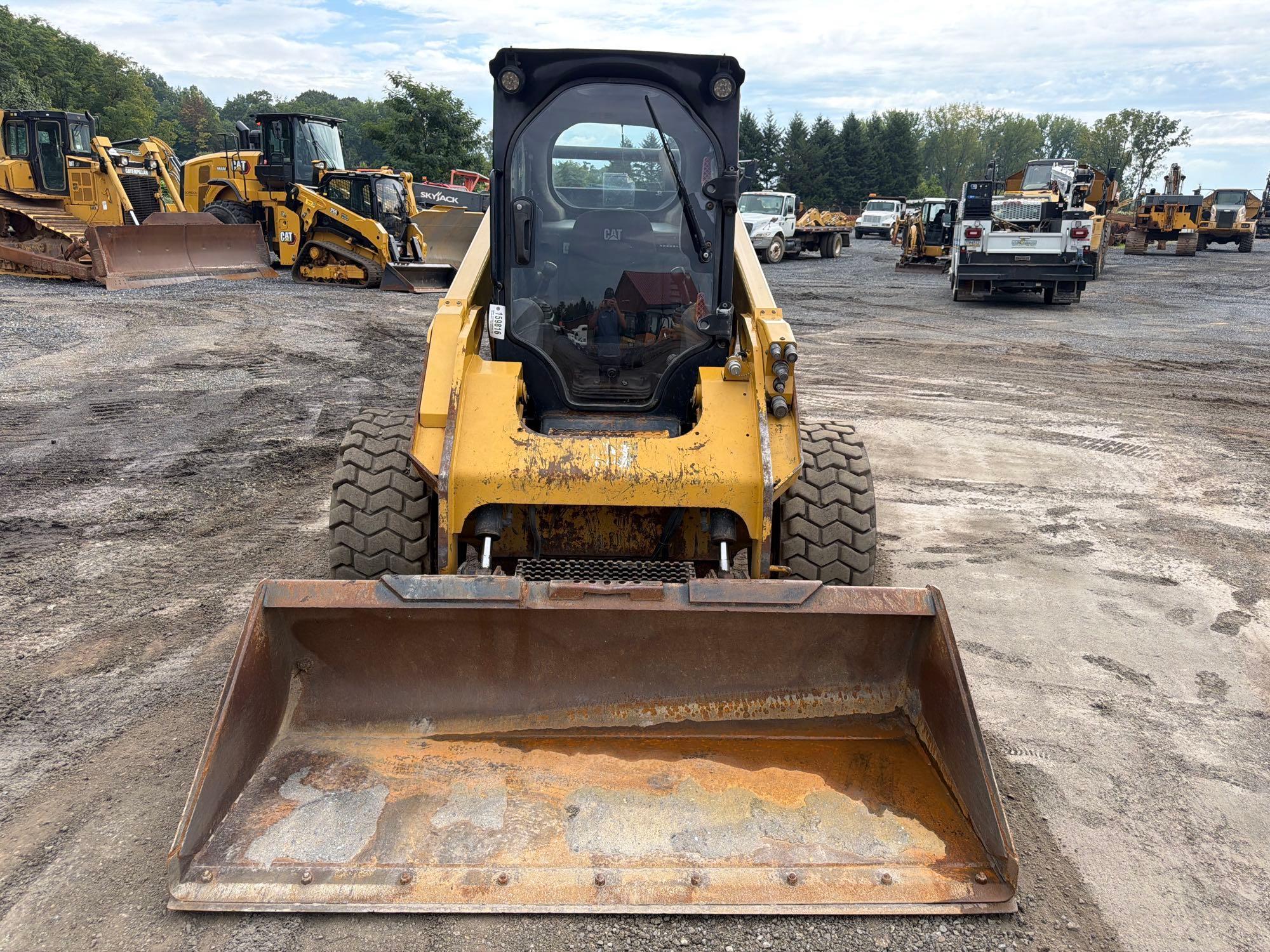 Caterpillar 272D2