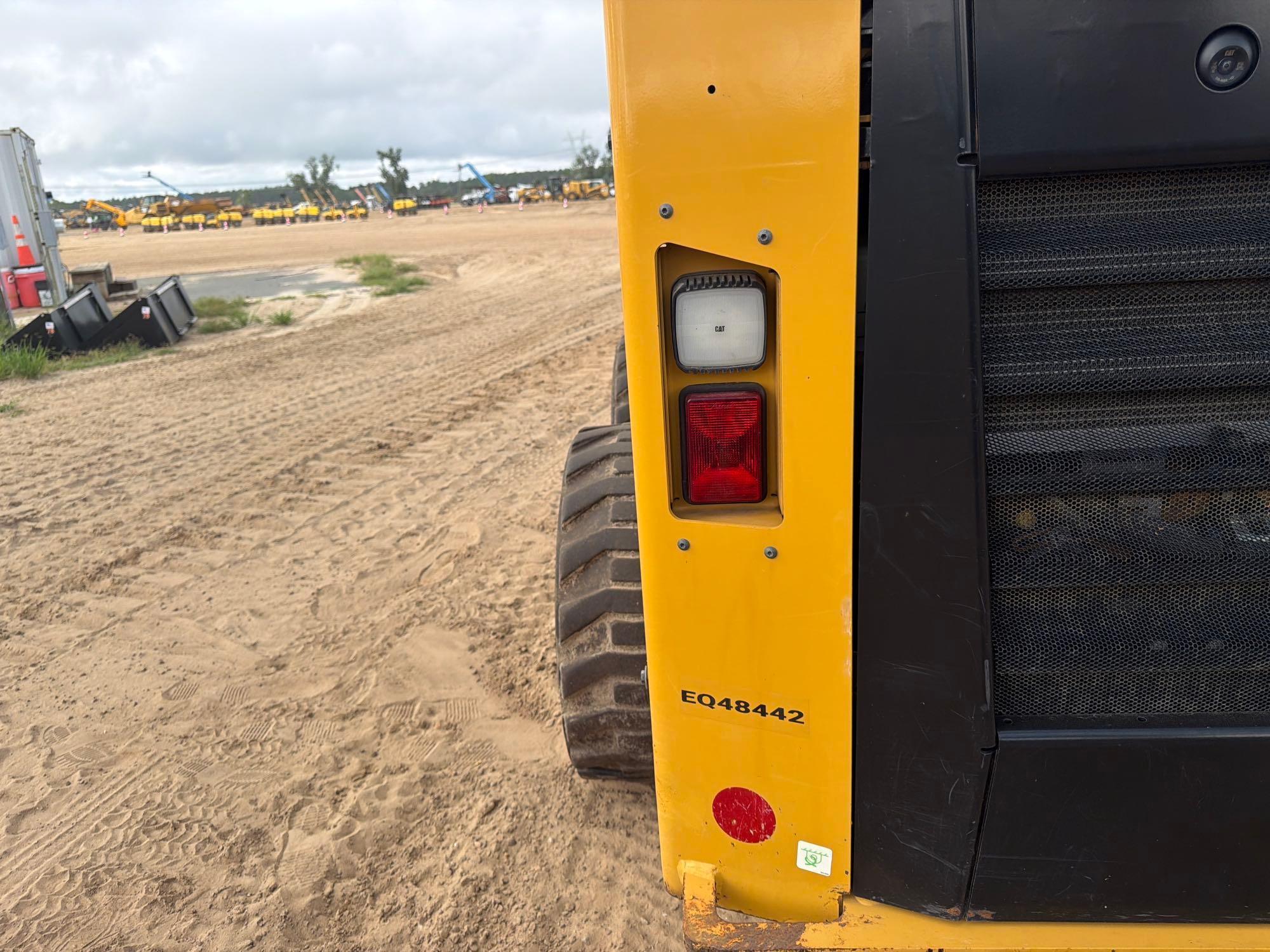 2022 Caterpillar 262D