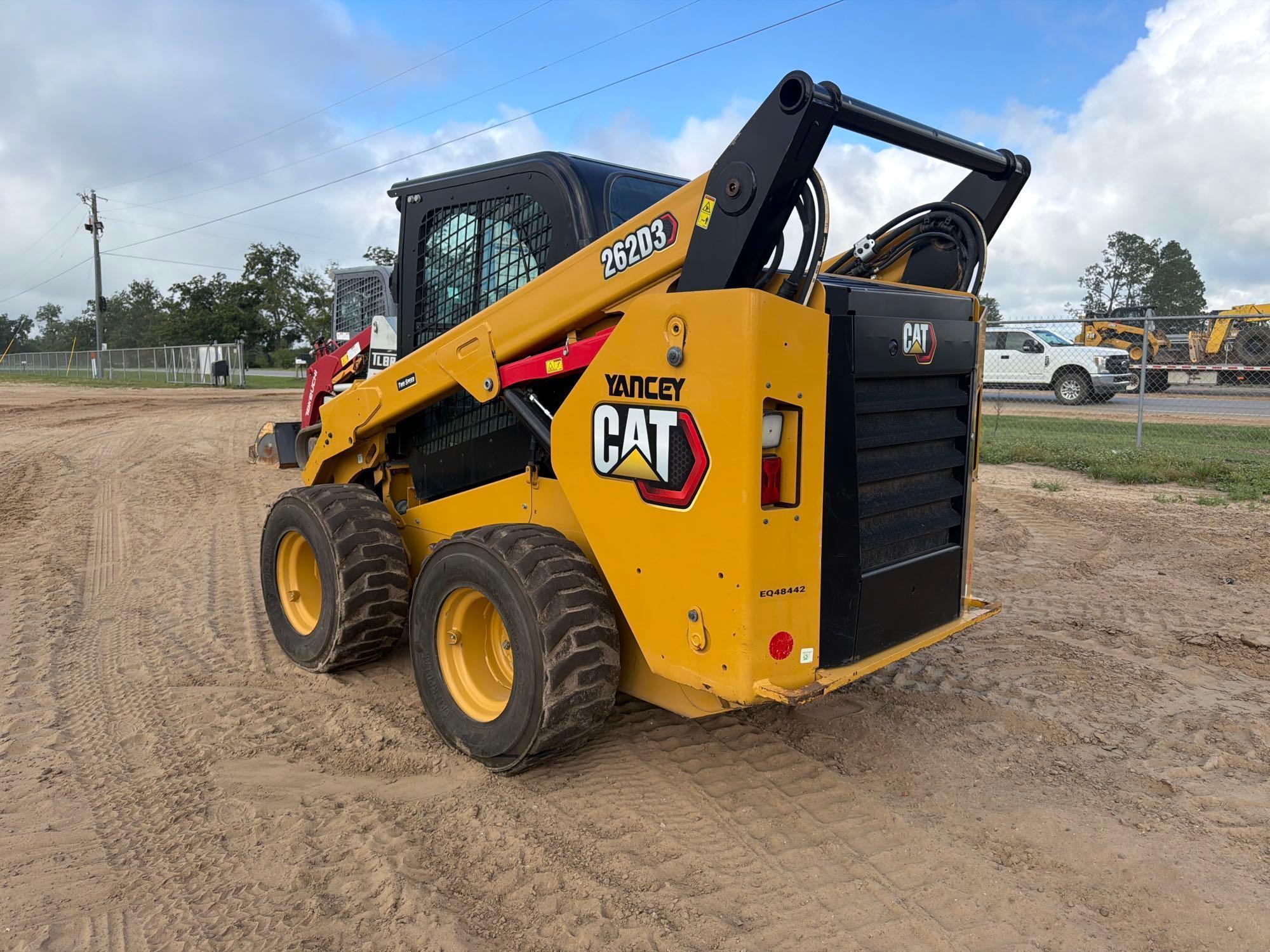 2022 Caterpillar 262D