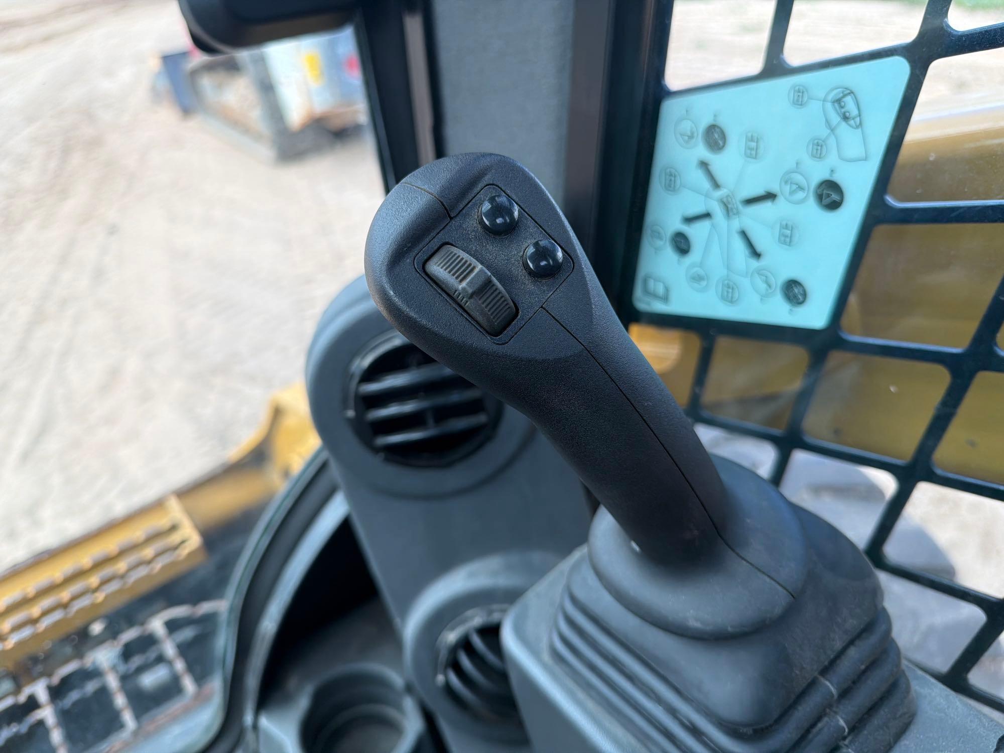 2022 Caterpillar 262D