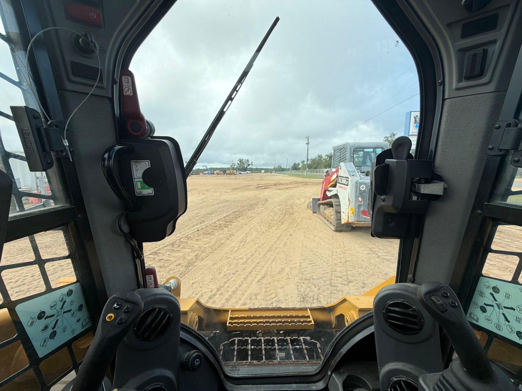 2022 Caterpillar 262D