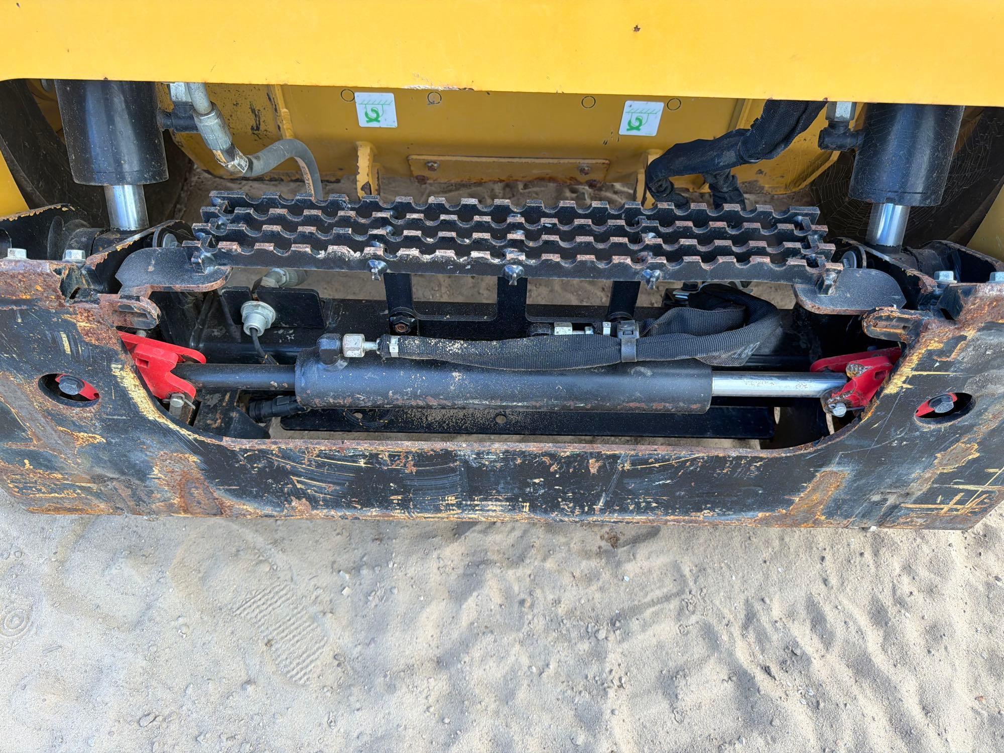 2022 Caterpillar 262D