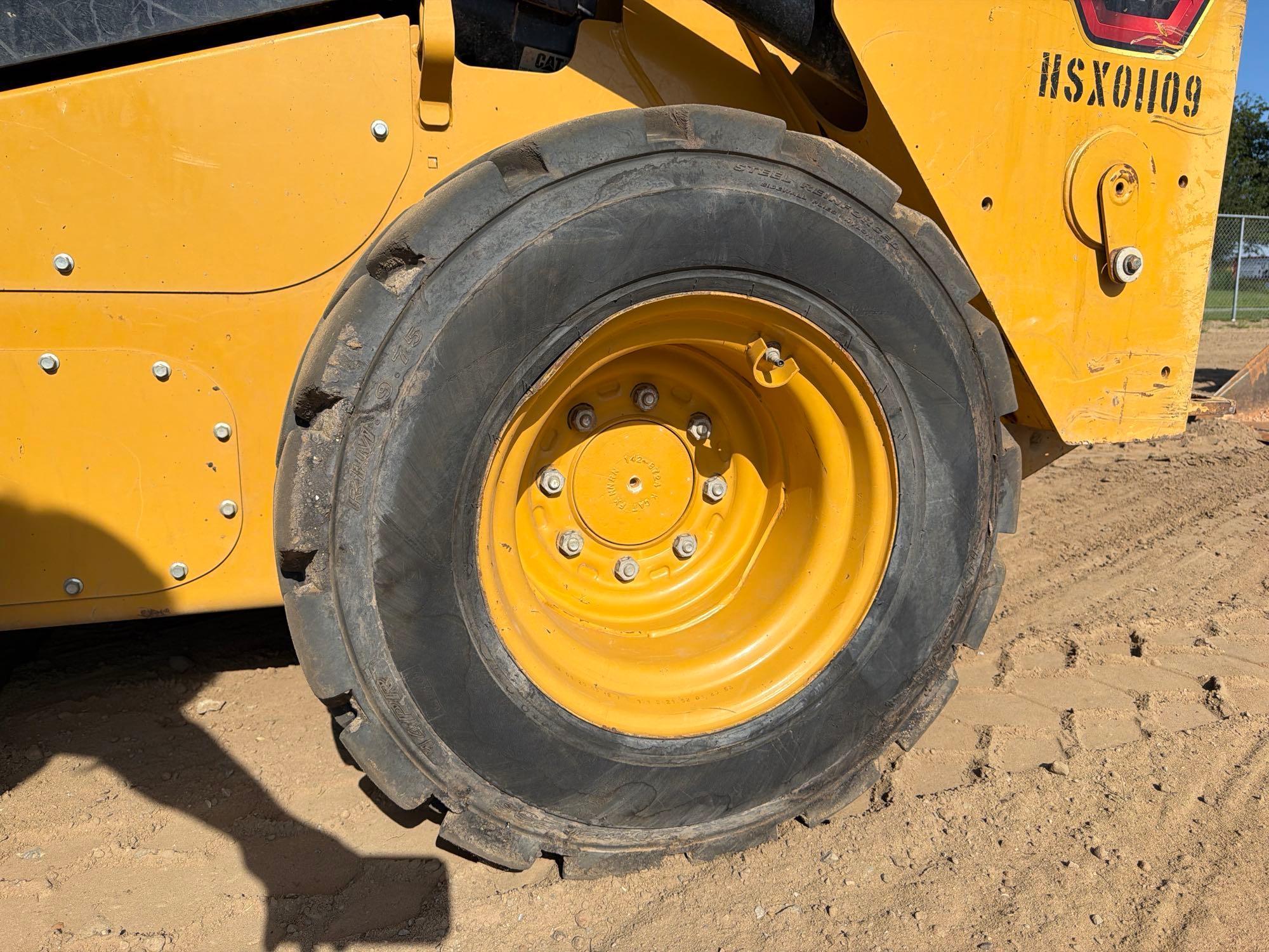 Caterpillar 242D