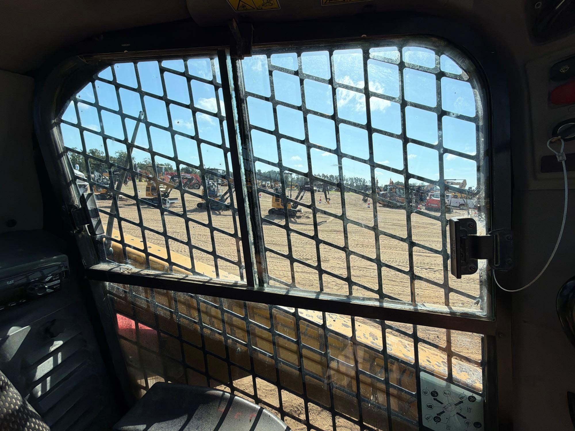 Caterpillar 242D