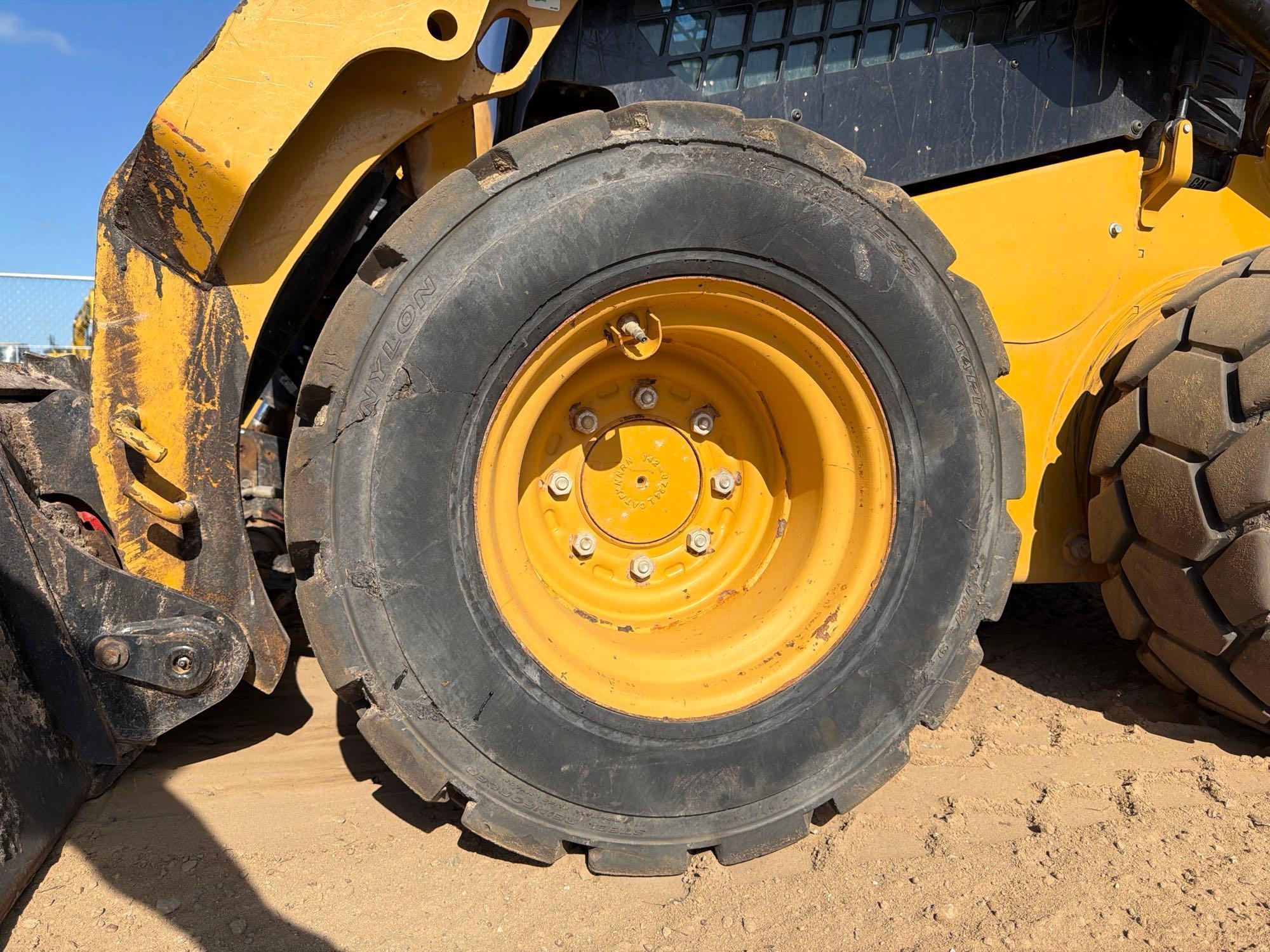 Caterpillar 242D