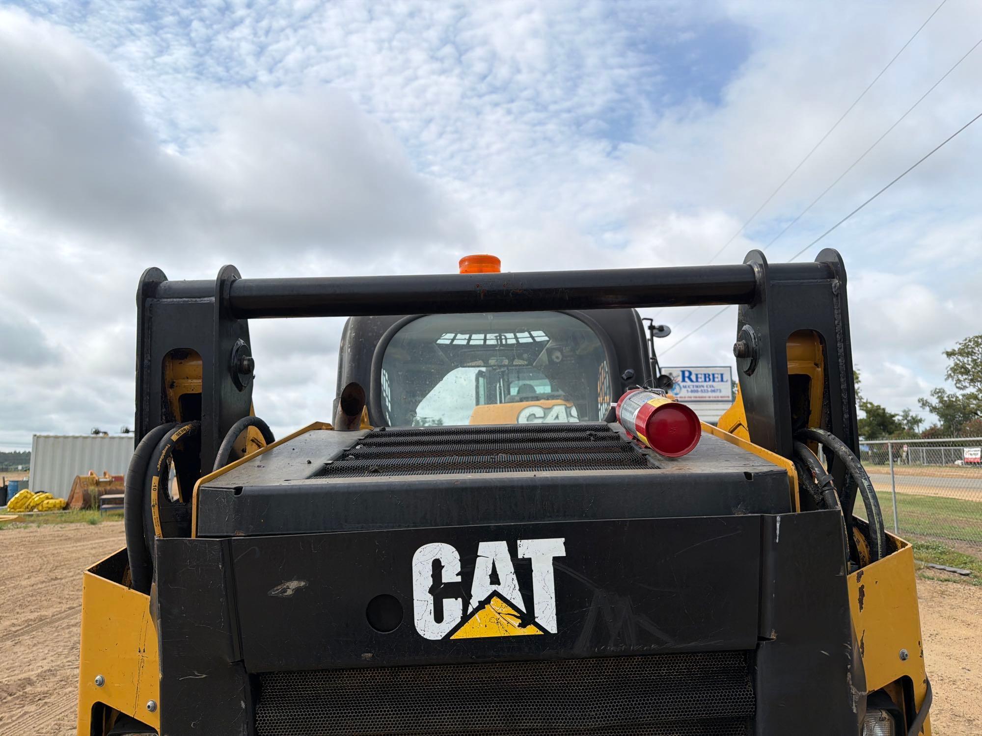 2016 Caterpillar 242