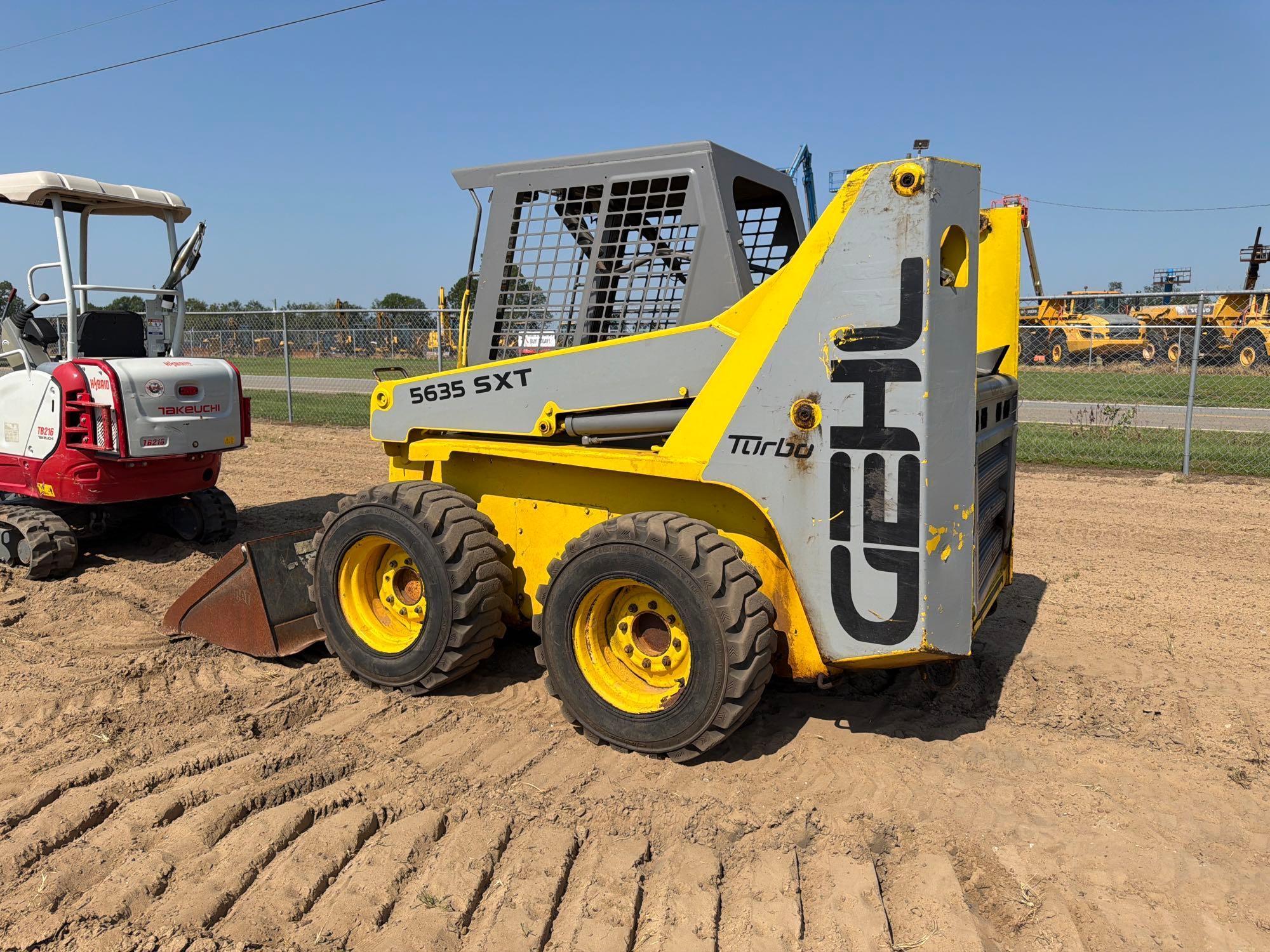 Gehl 5635