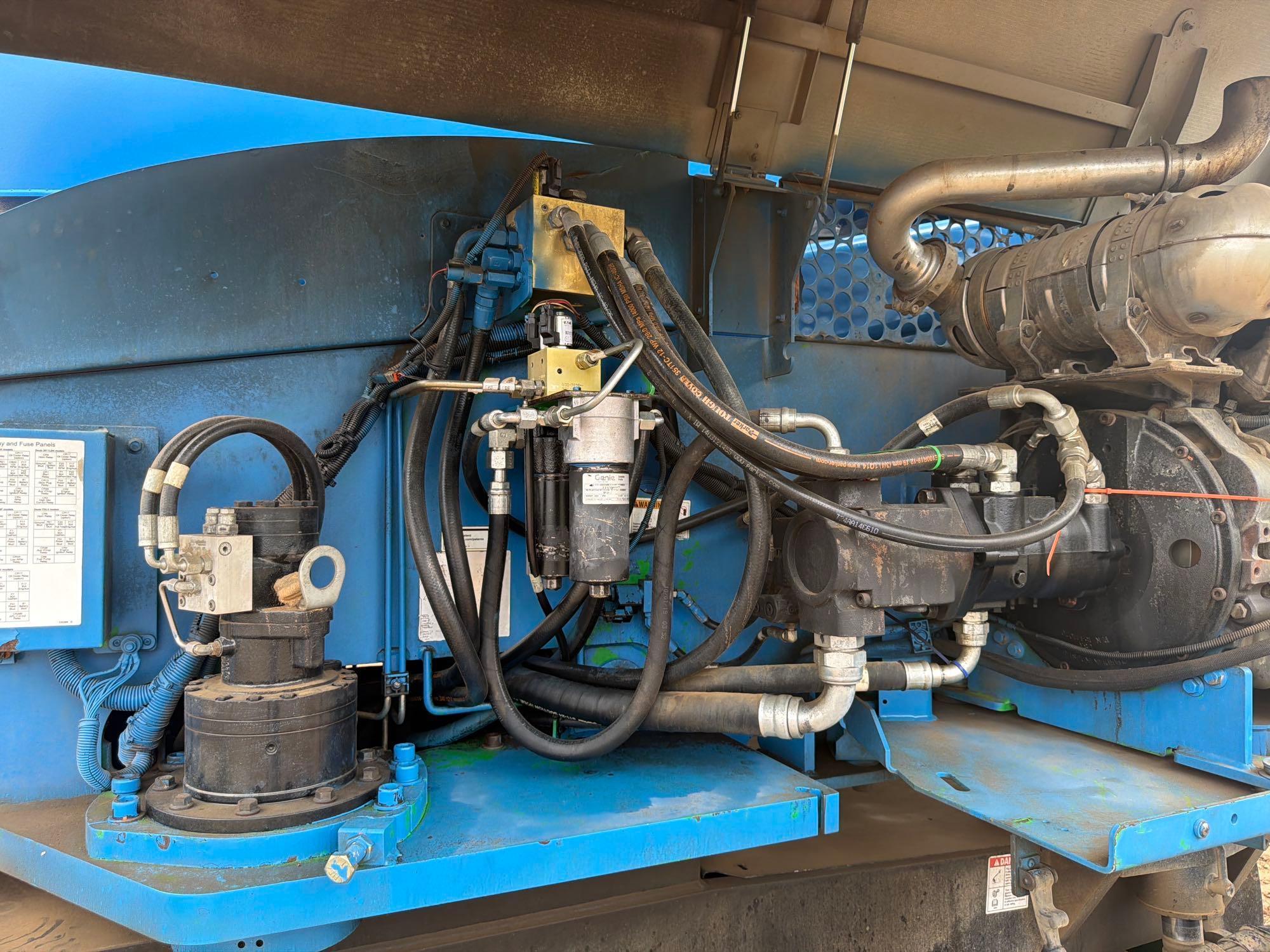 2014 Genie S-85