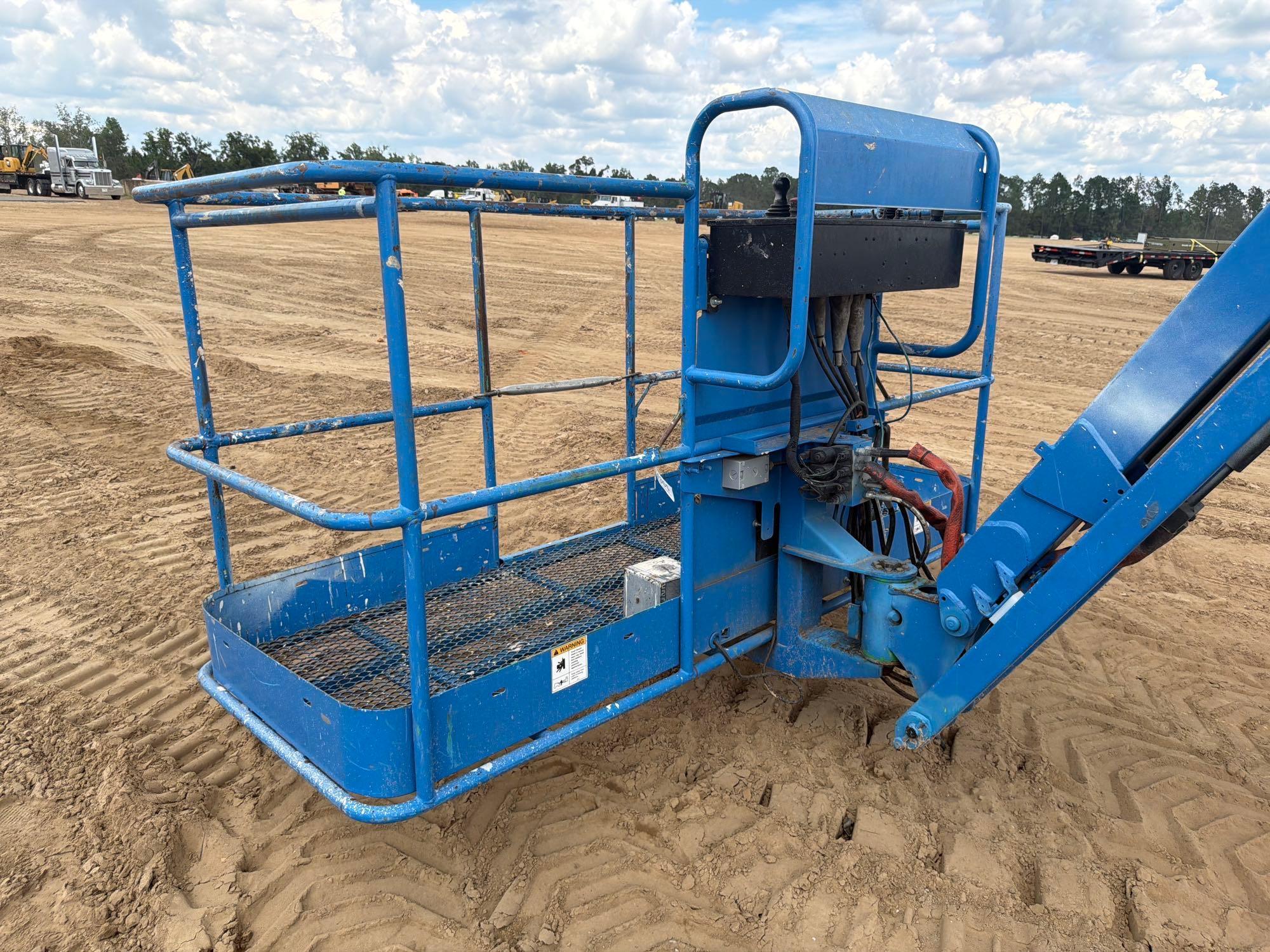 2014 Genie S-85