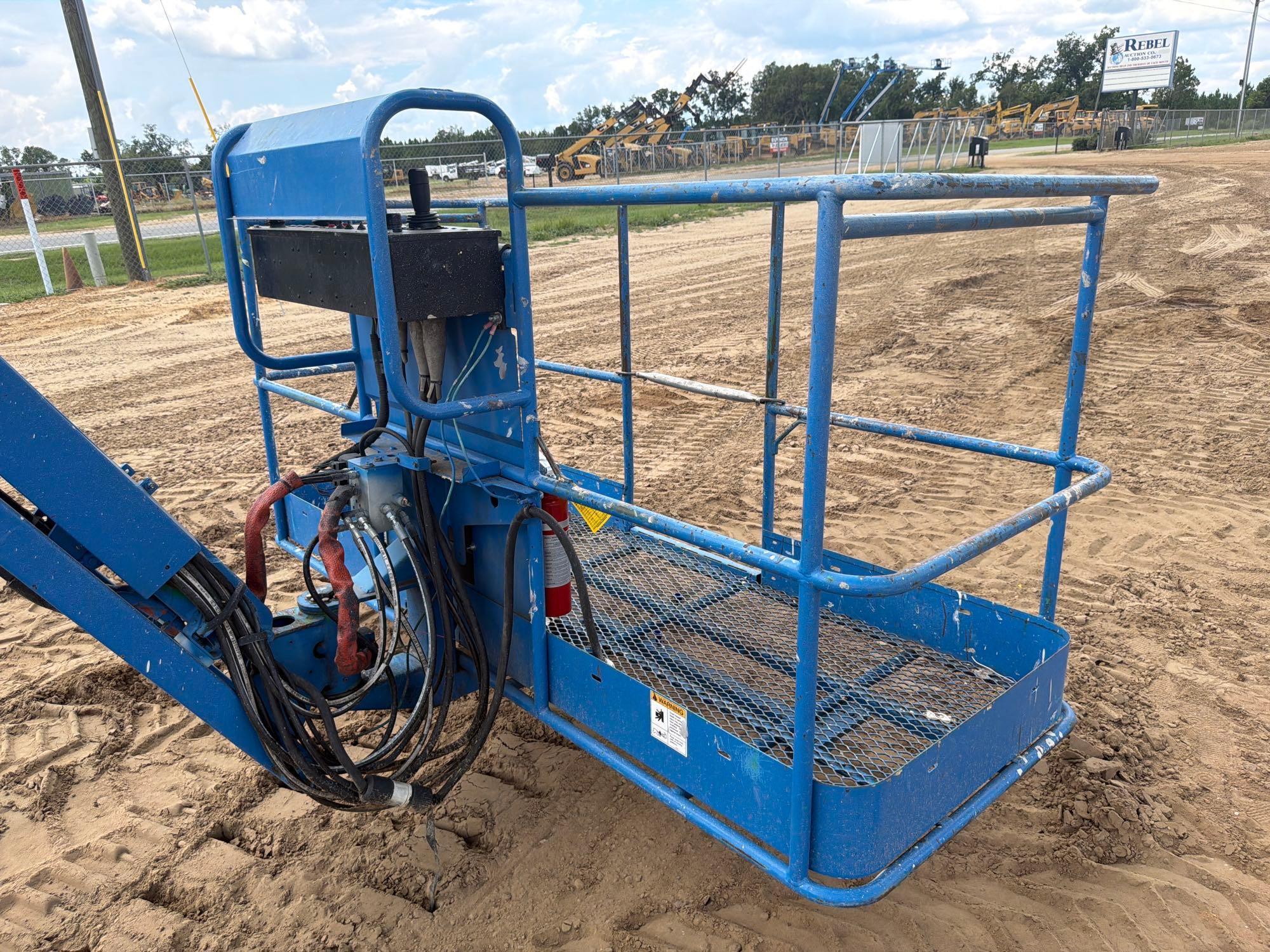 2014 Genie S-85