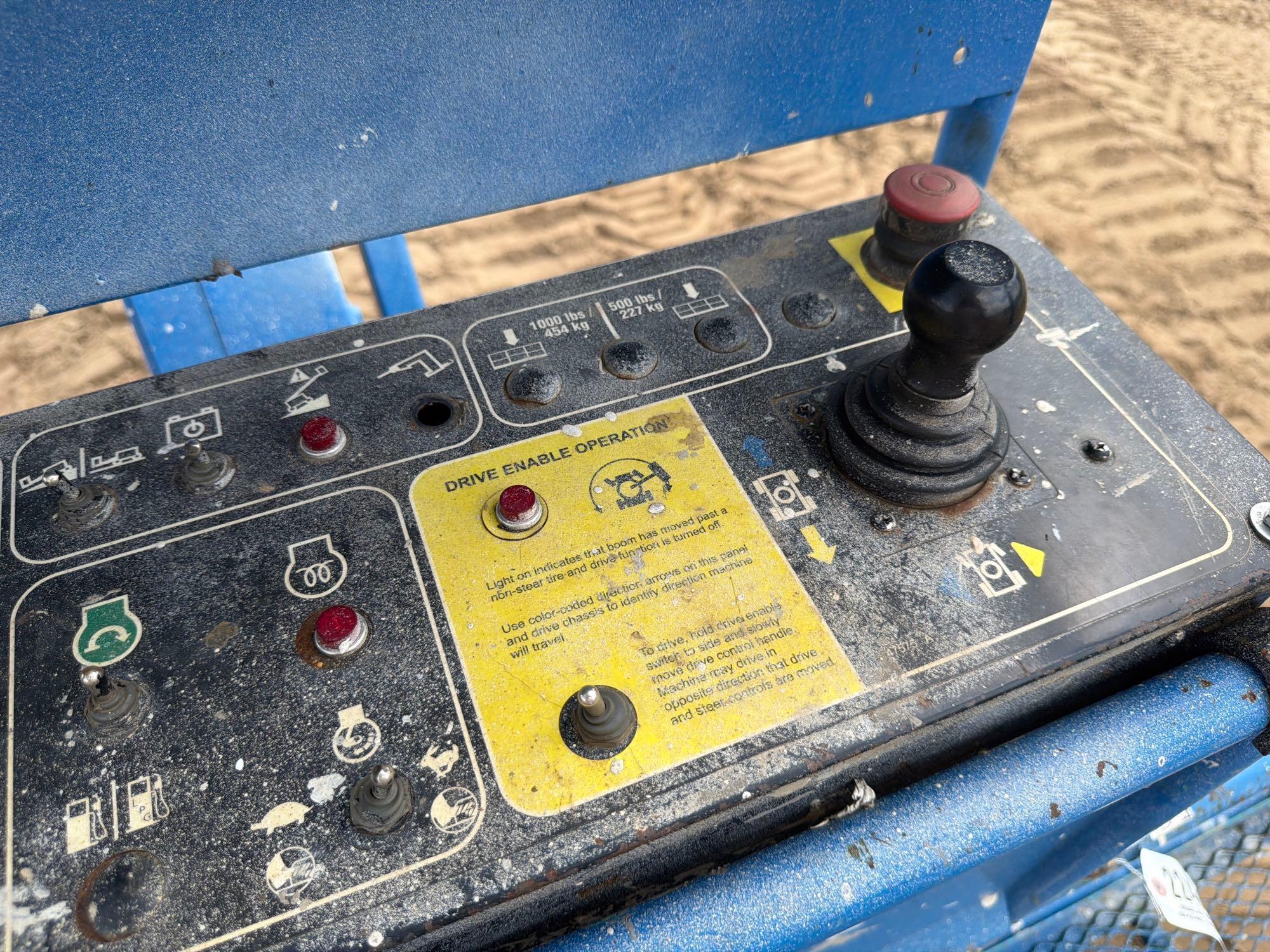2014 Genie S-85