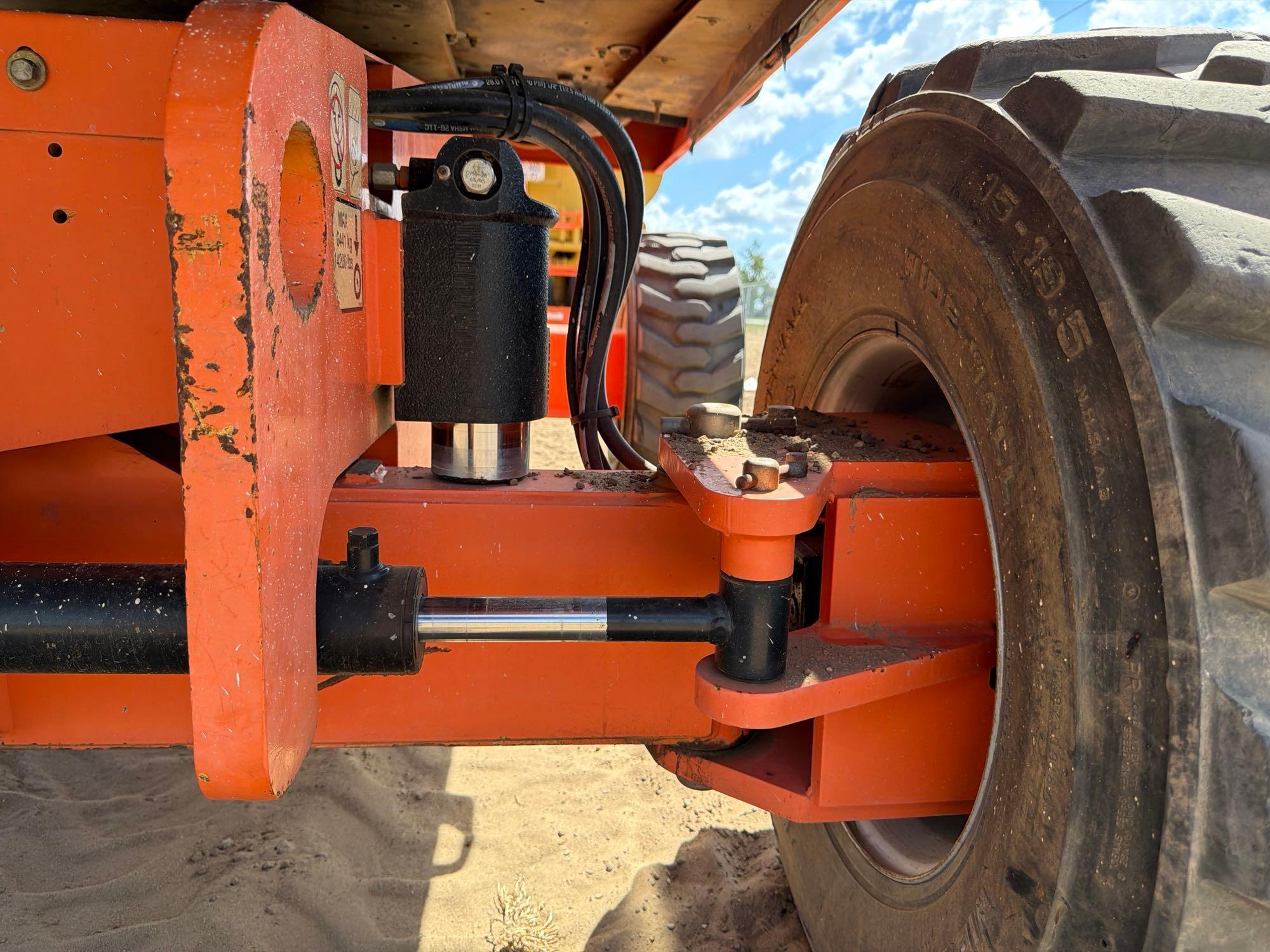 JLG 660S