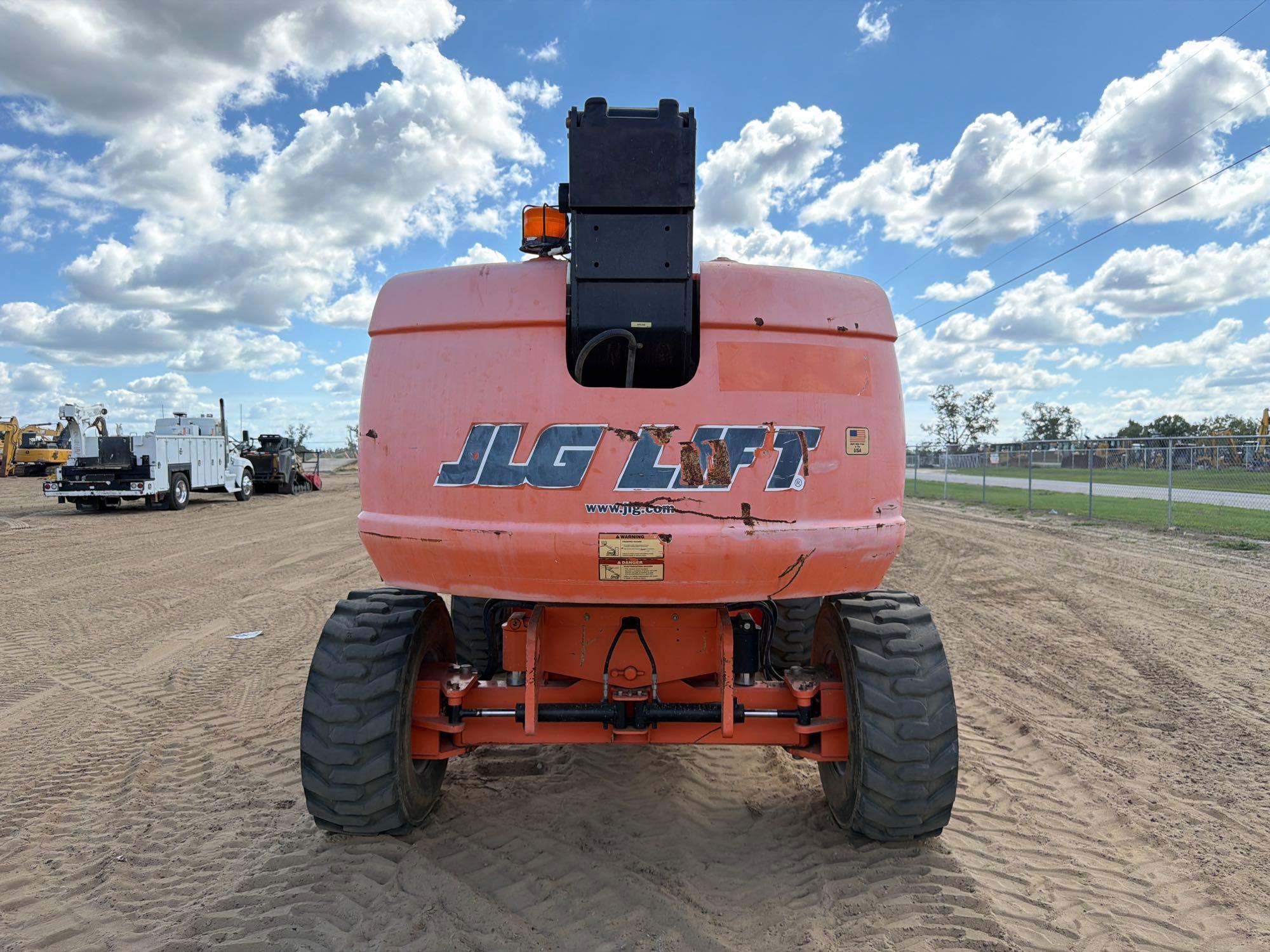 JLG 660S