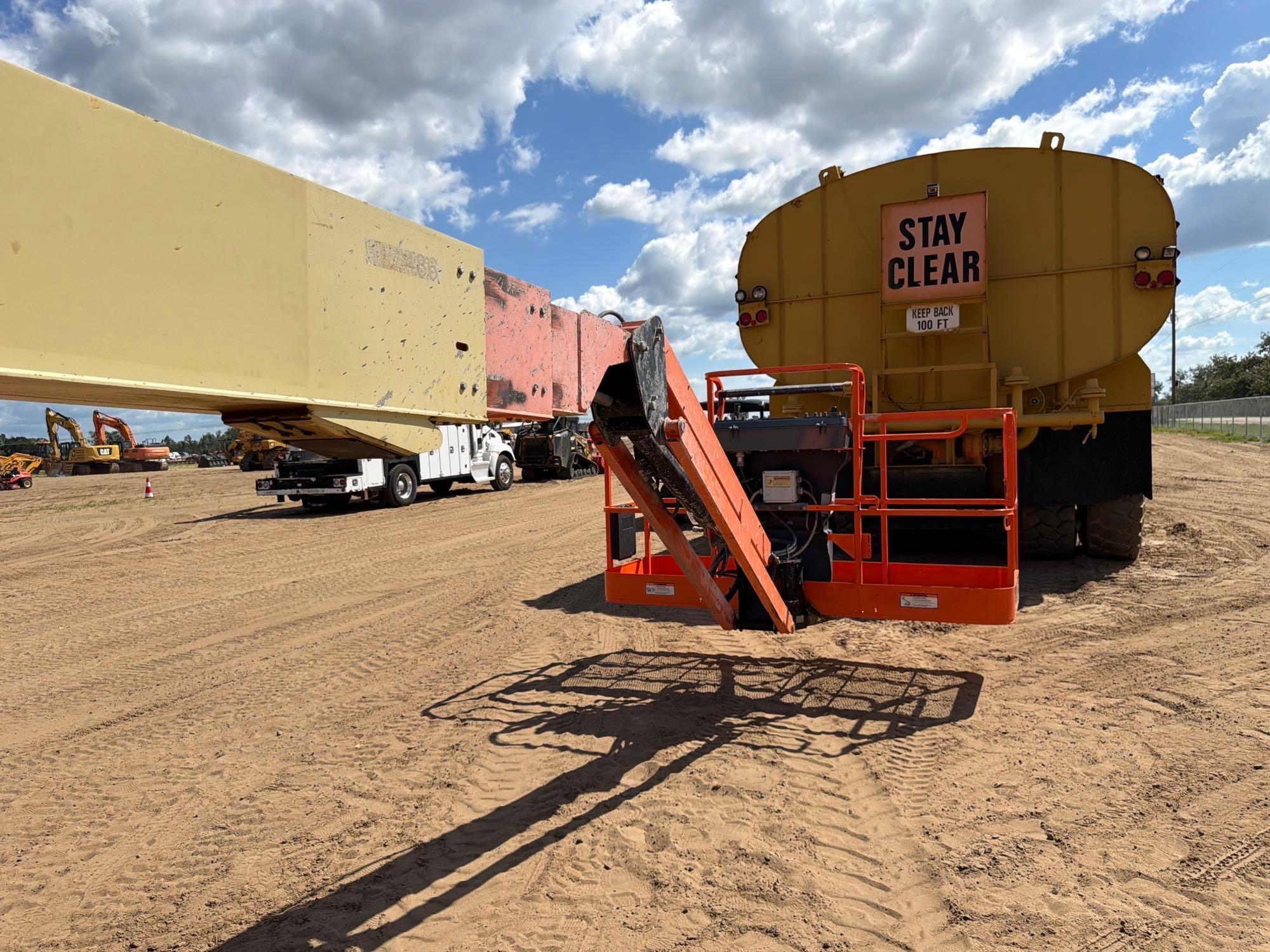 JLG 660S