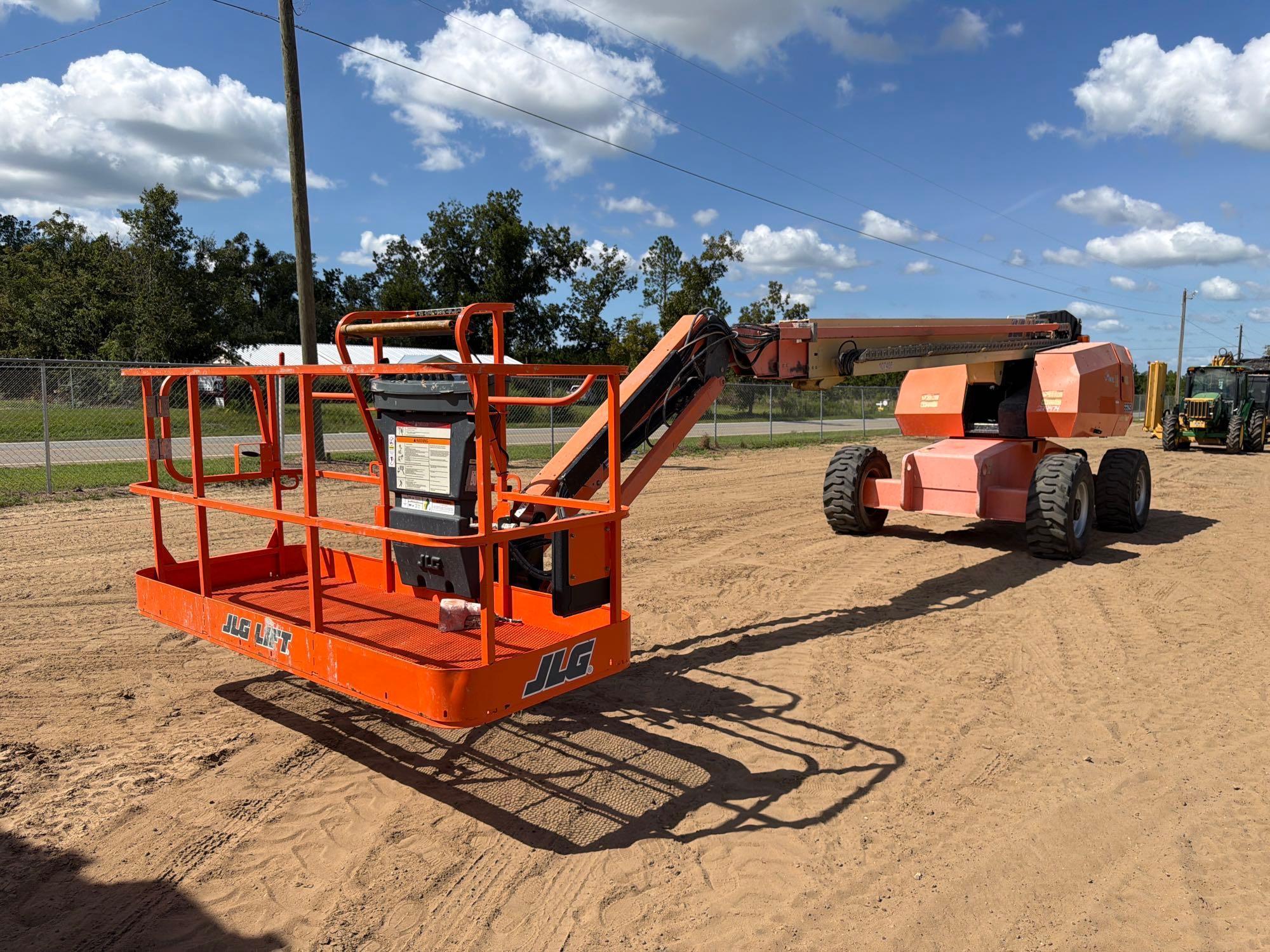 JLG 660S