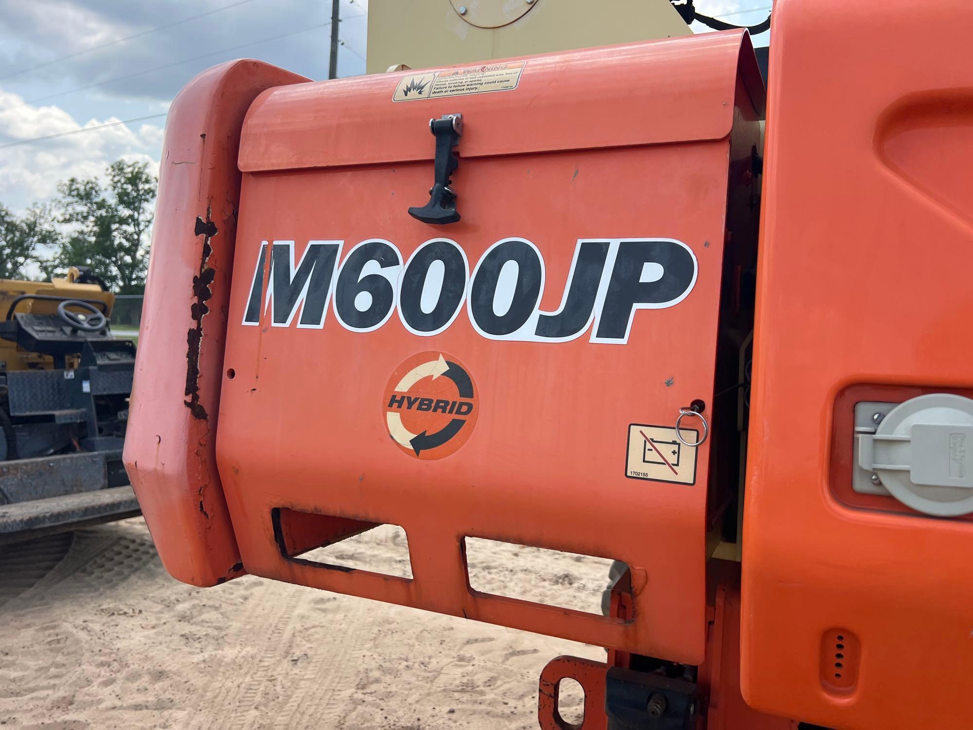 JLG M600JP