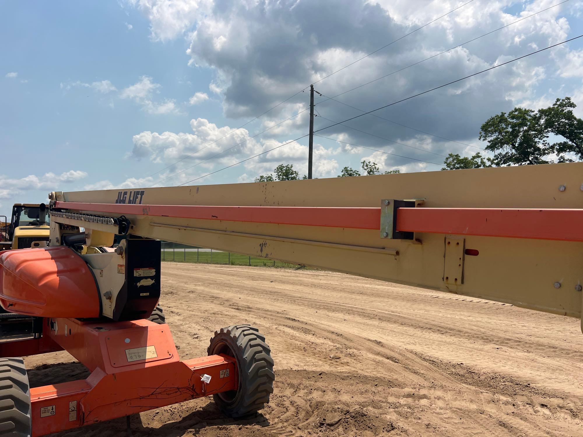JLG M600JP