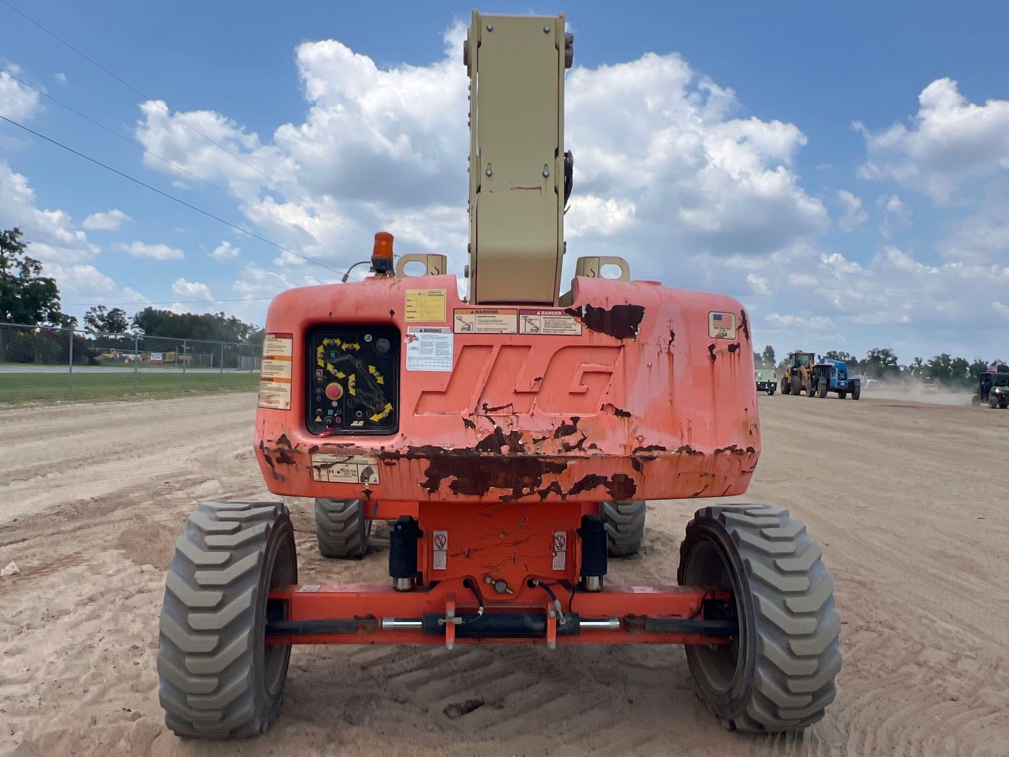 JLG M600JP