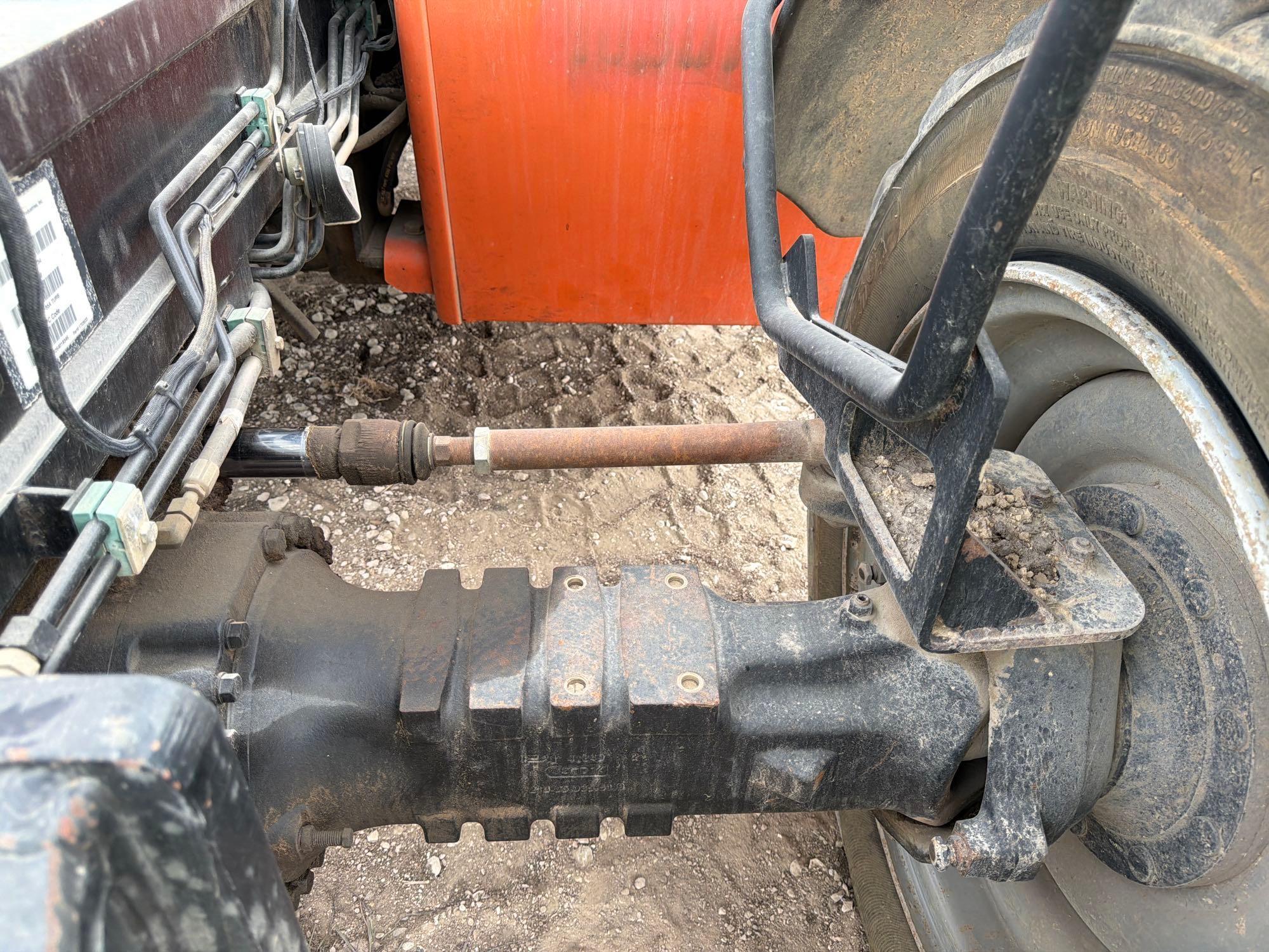 2014 JLG G12-55A