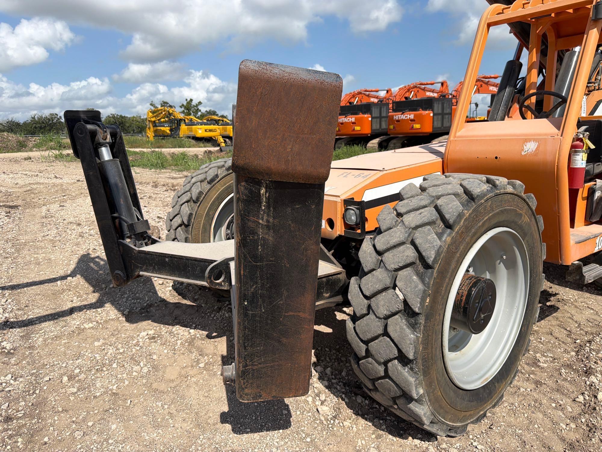 2012 JLG 10054