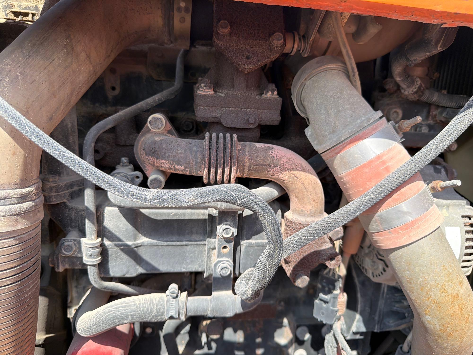 2012 JLG 10054