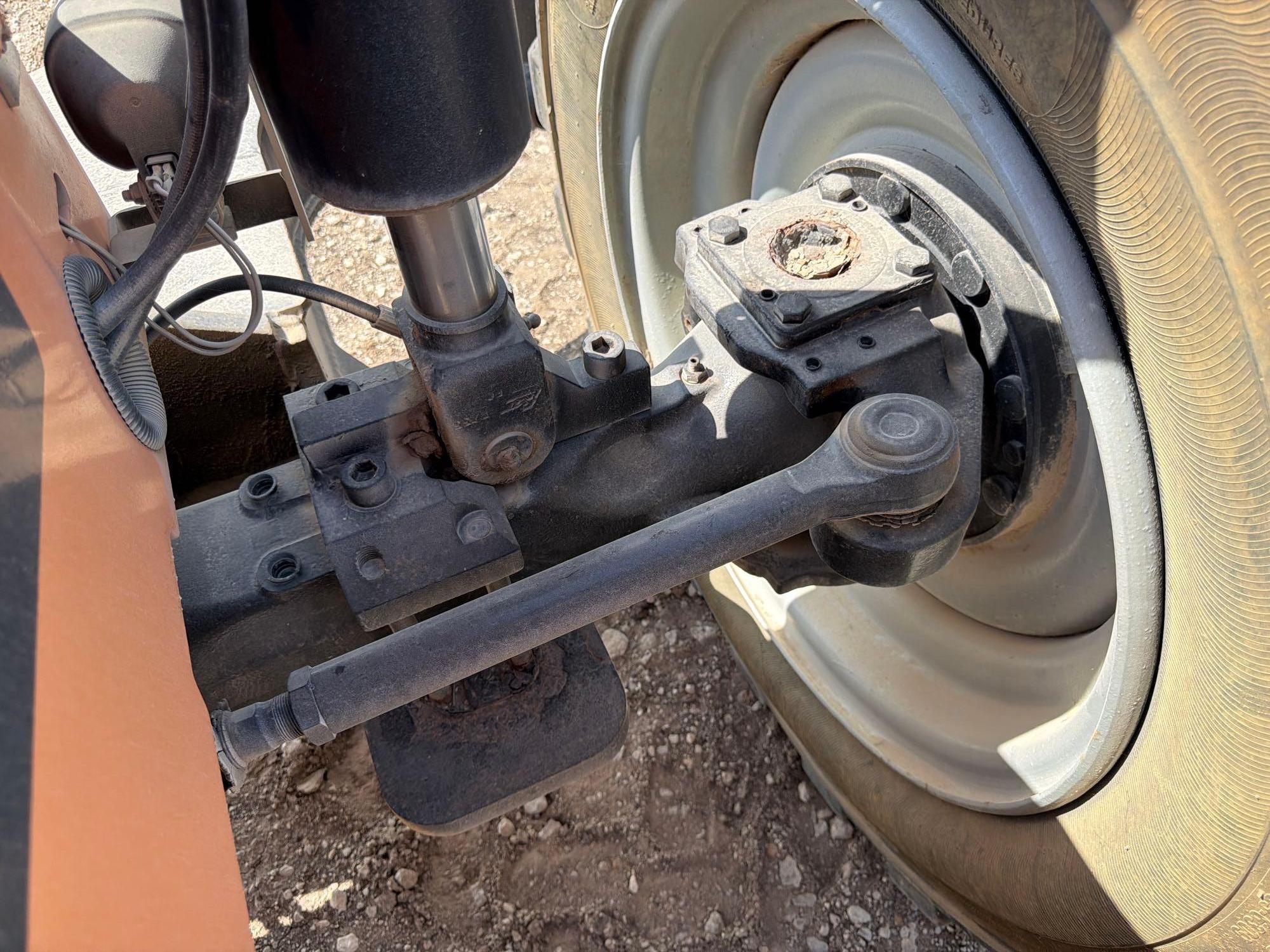 2012 JLG 10054