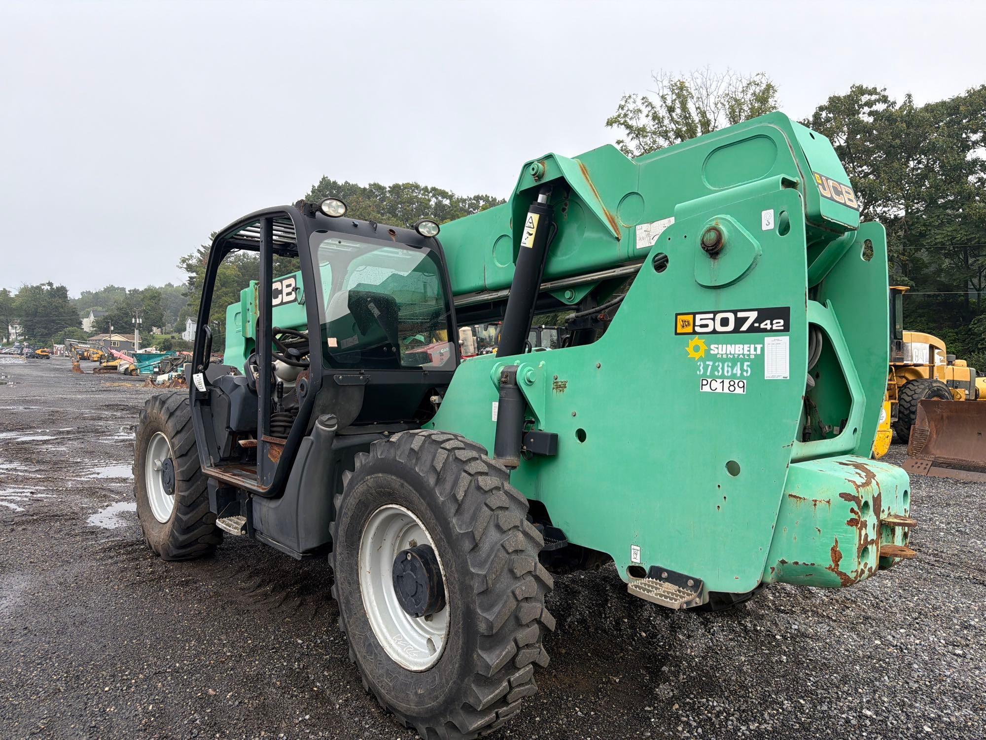 2011 JCB 507