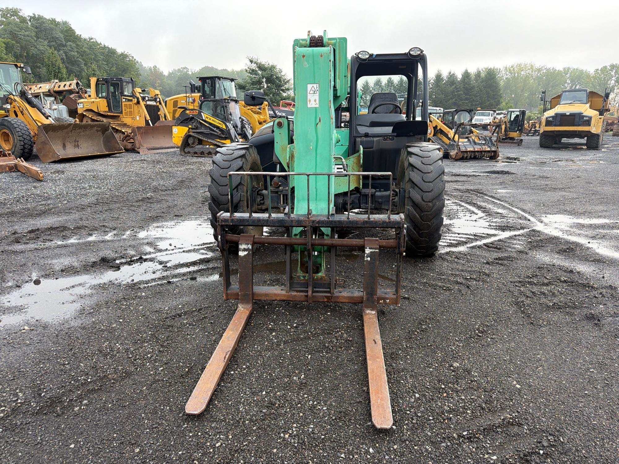 2011 JCB 507