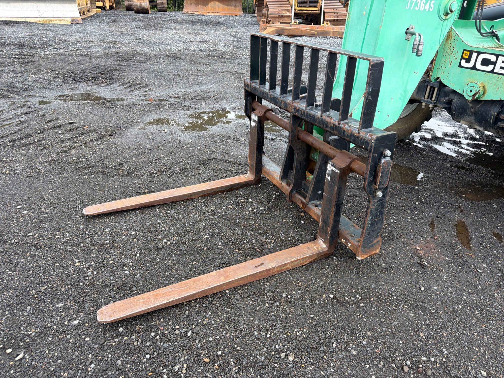 2011 JCB 507