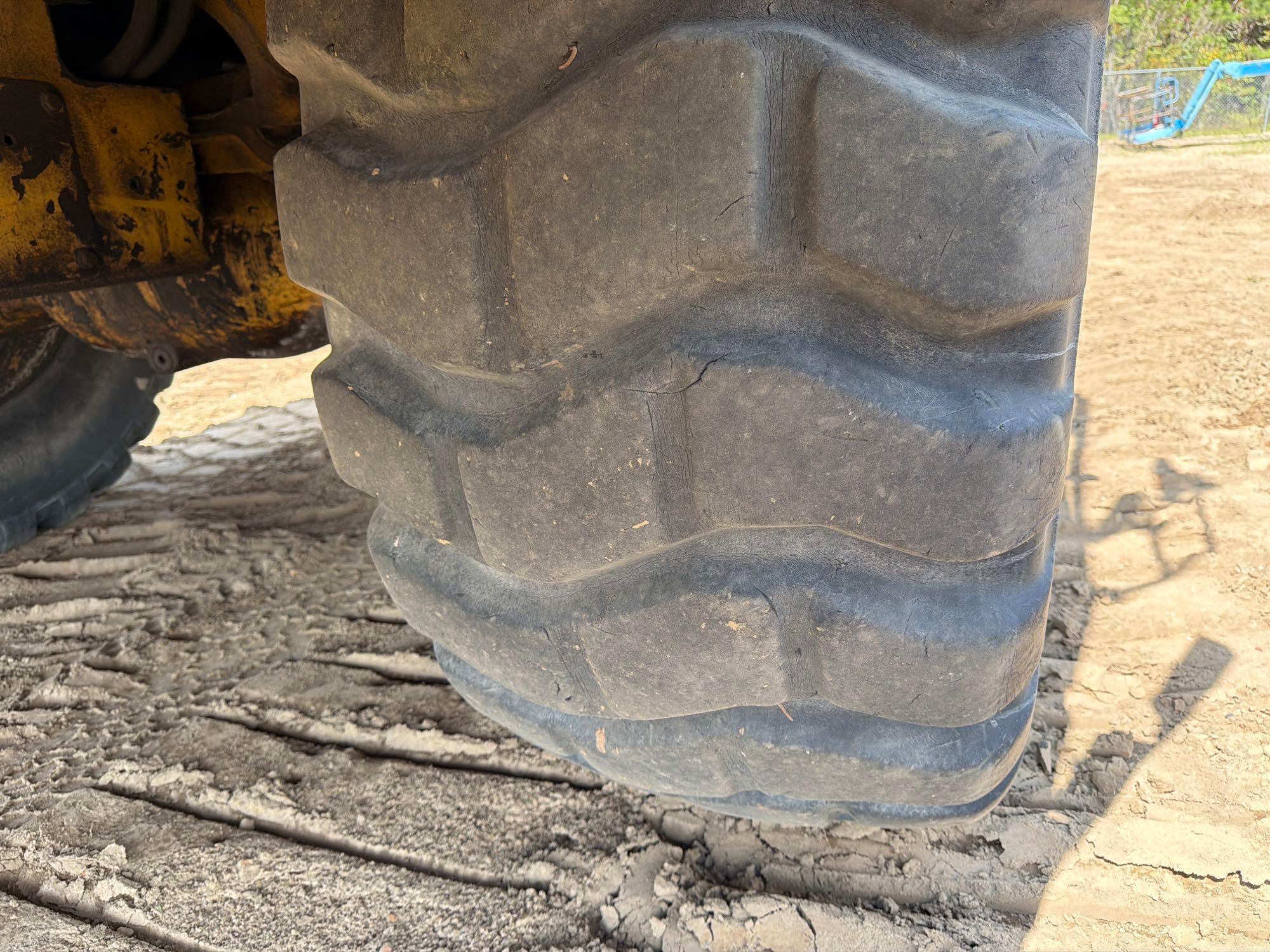 Caterpillar 725
