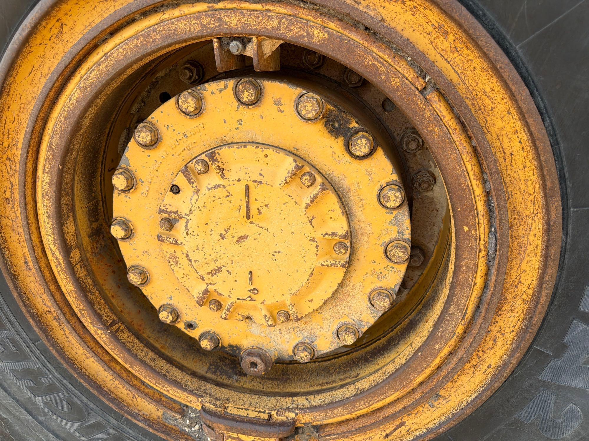 Caterpillar 725