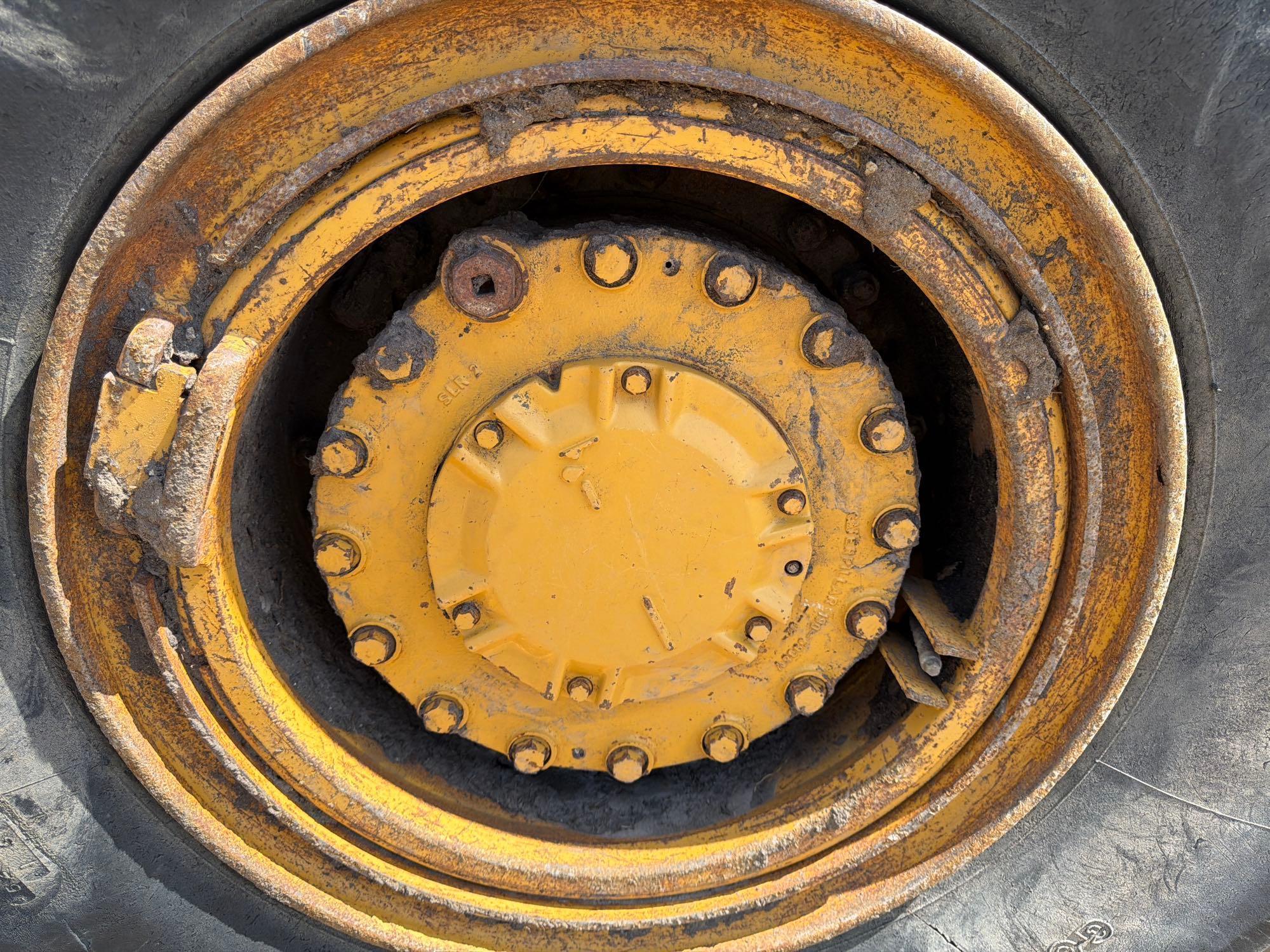 Caterpillar 725