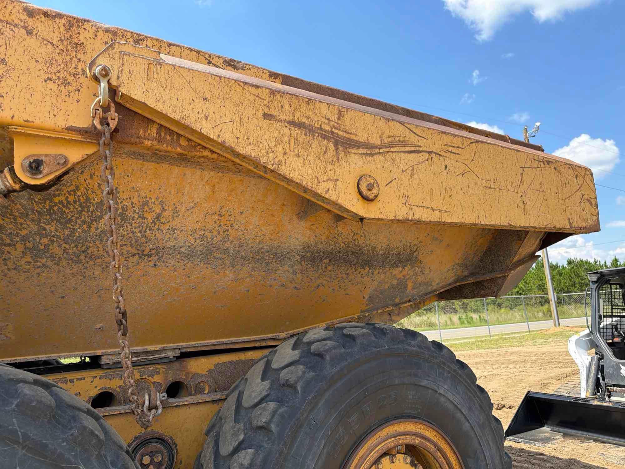 Caterpillar 725