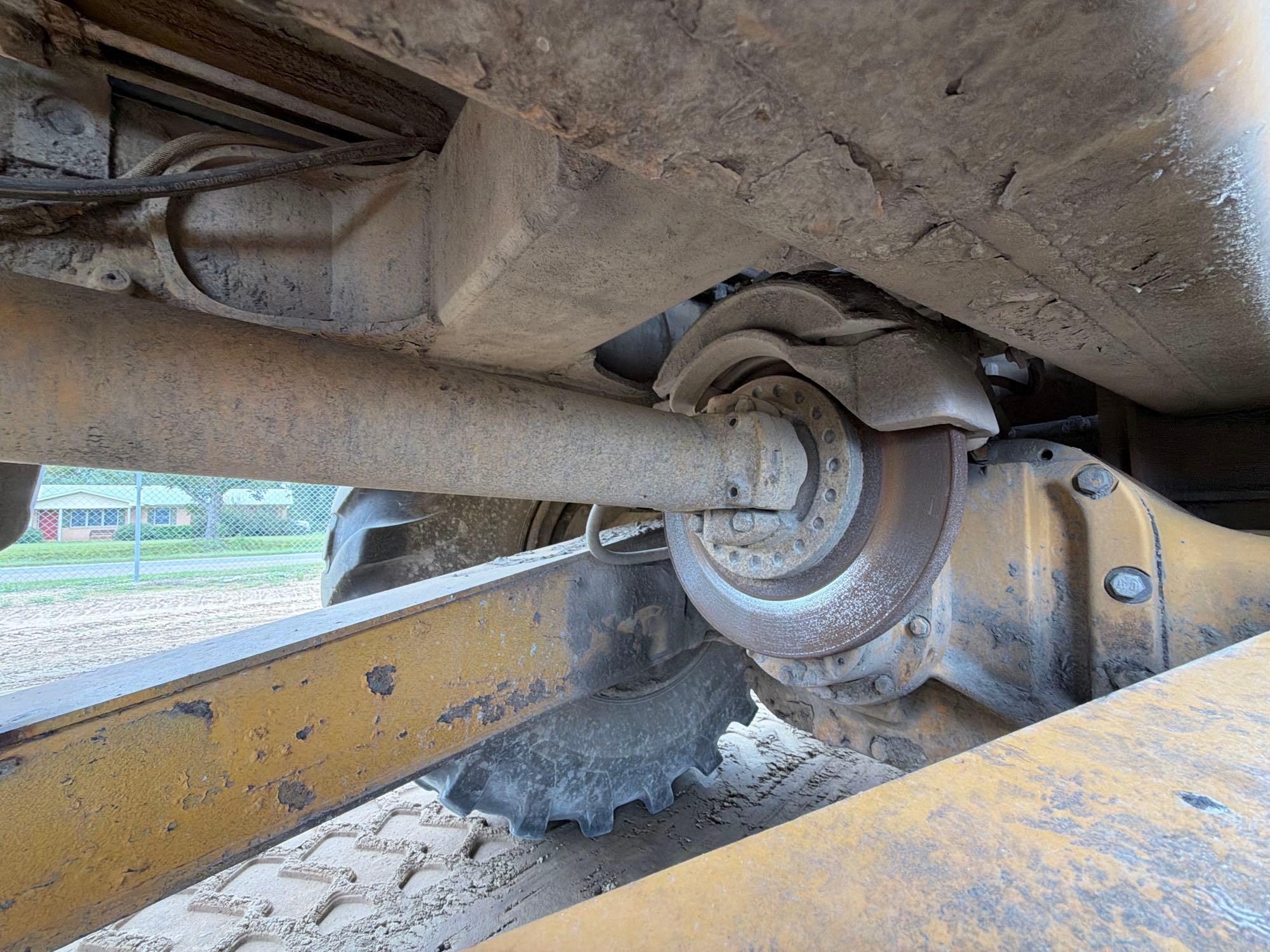 Caterpillar 725