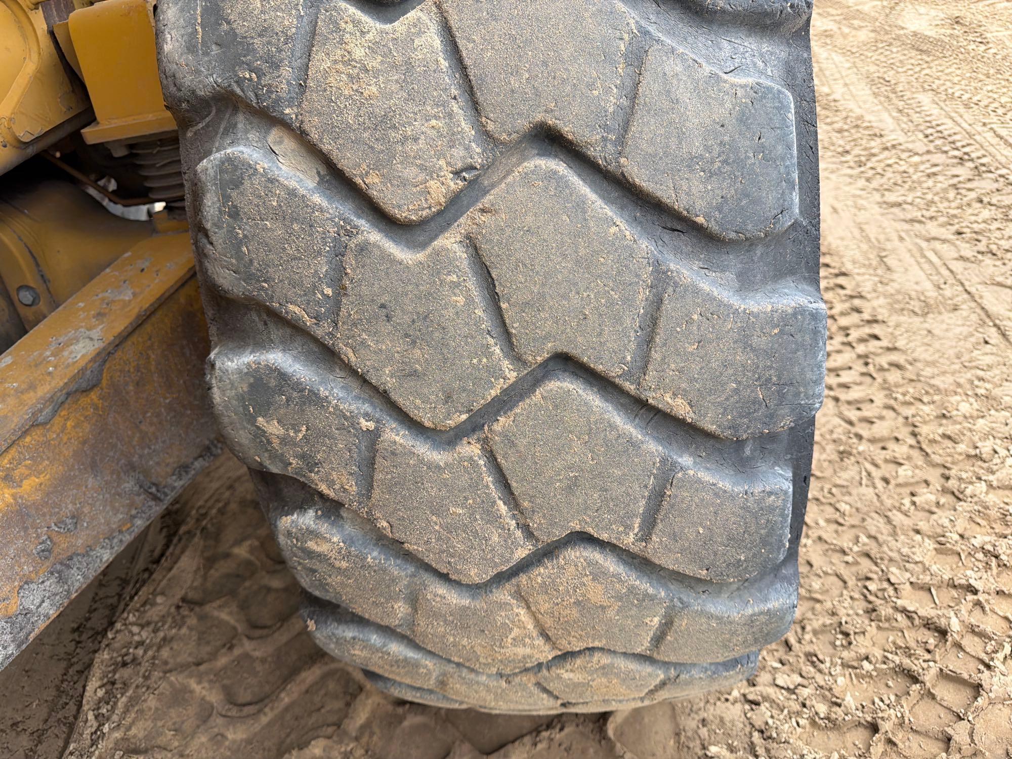Caterpillar 725