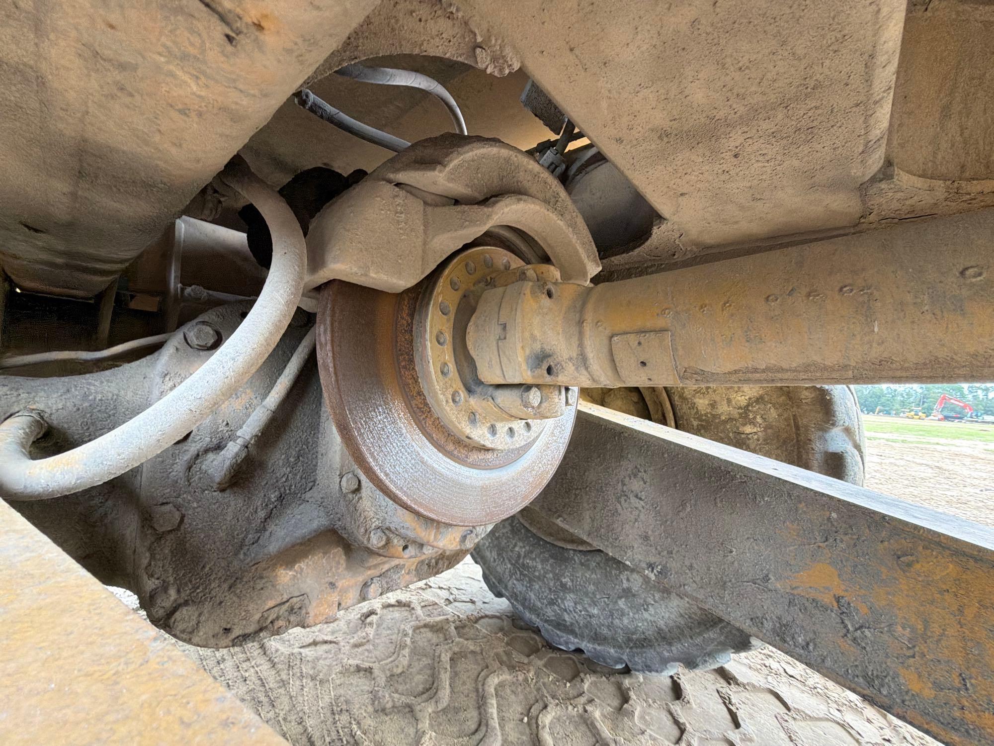 Caterpillar 725