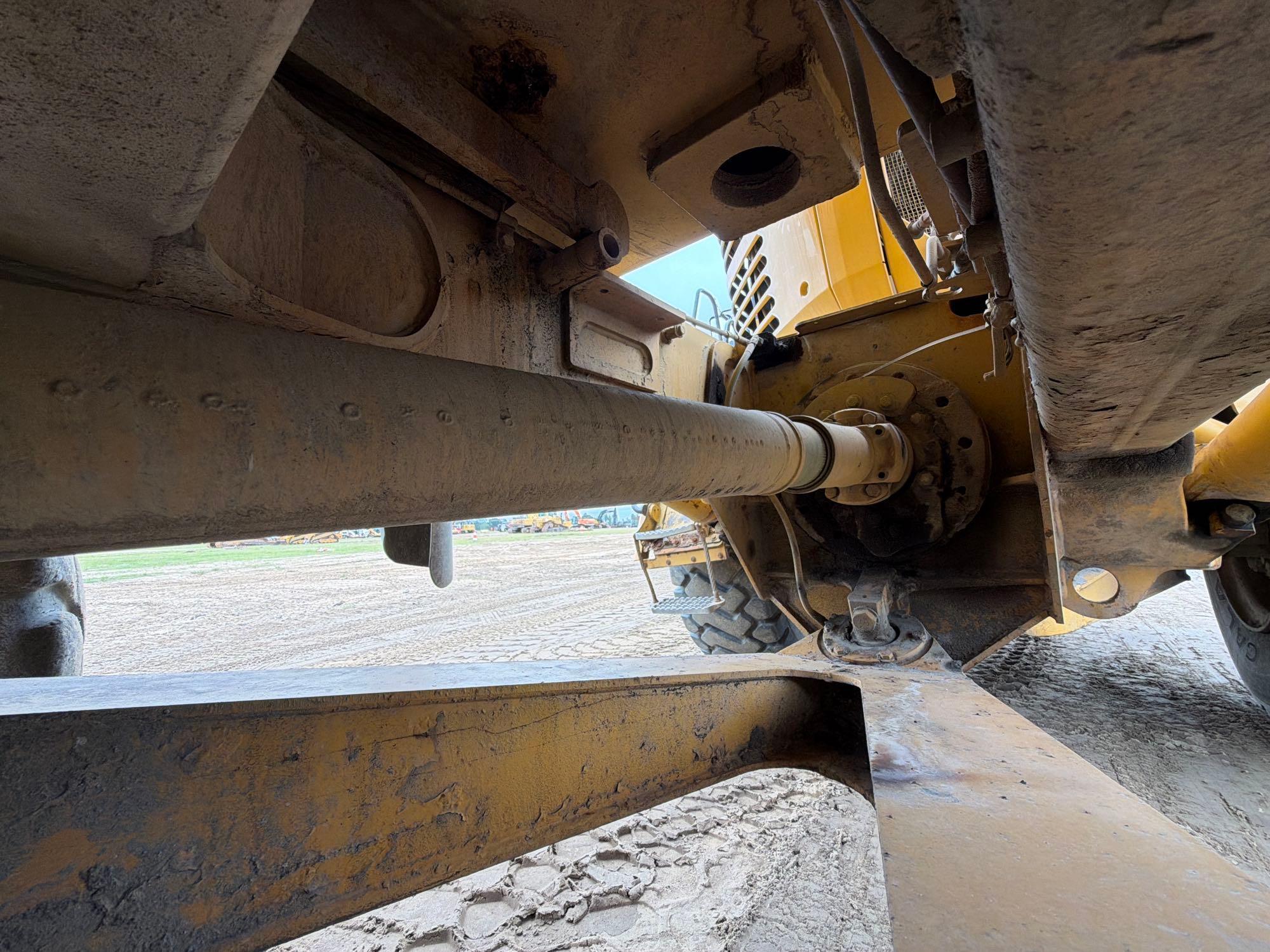 Caterpillar 725