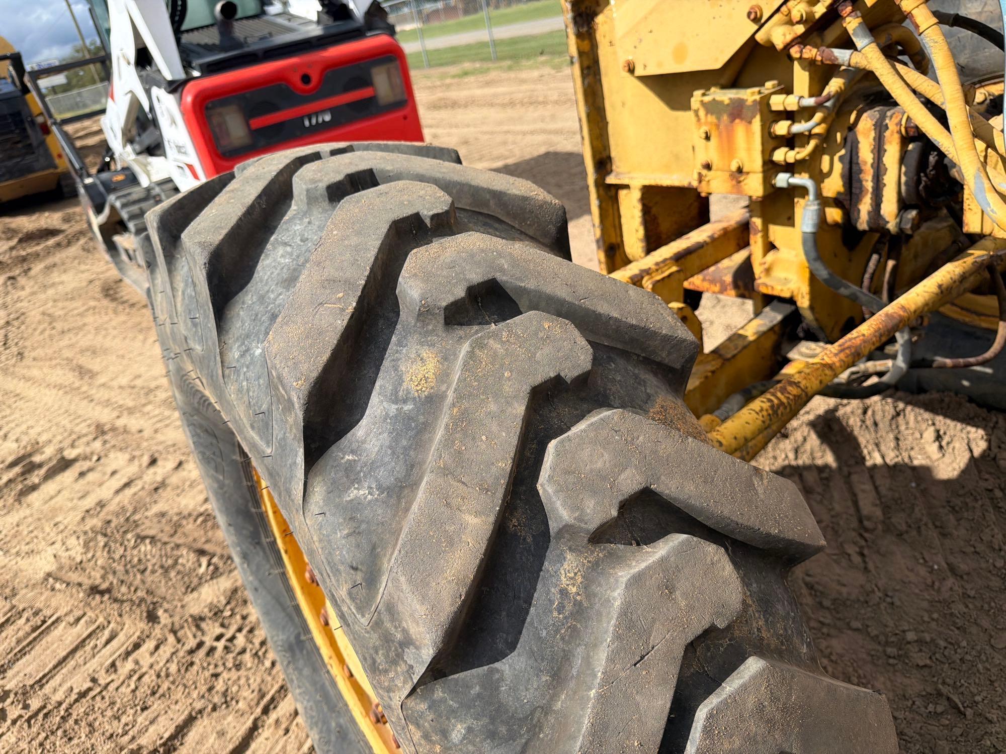 1981 Caterpillar 120G