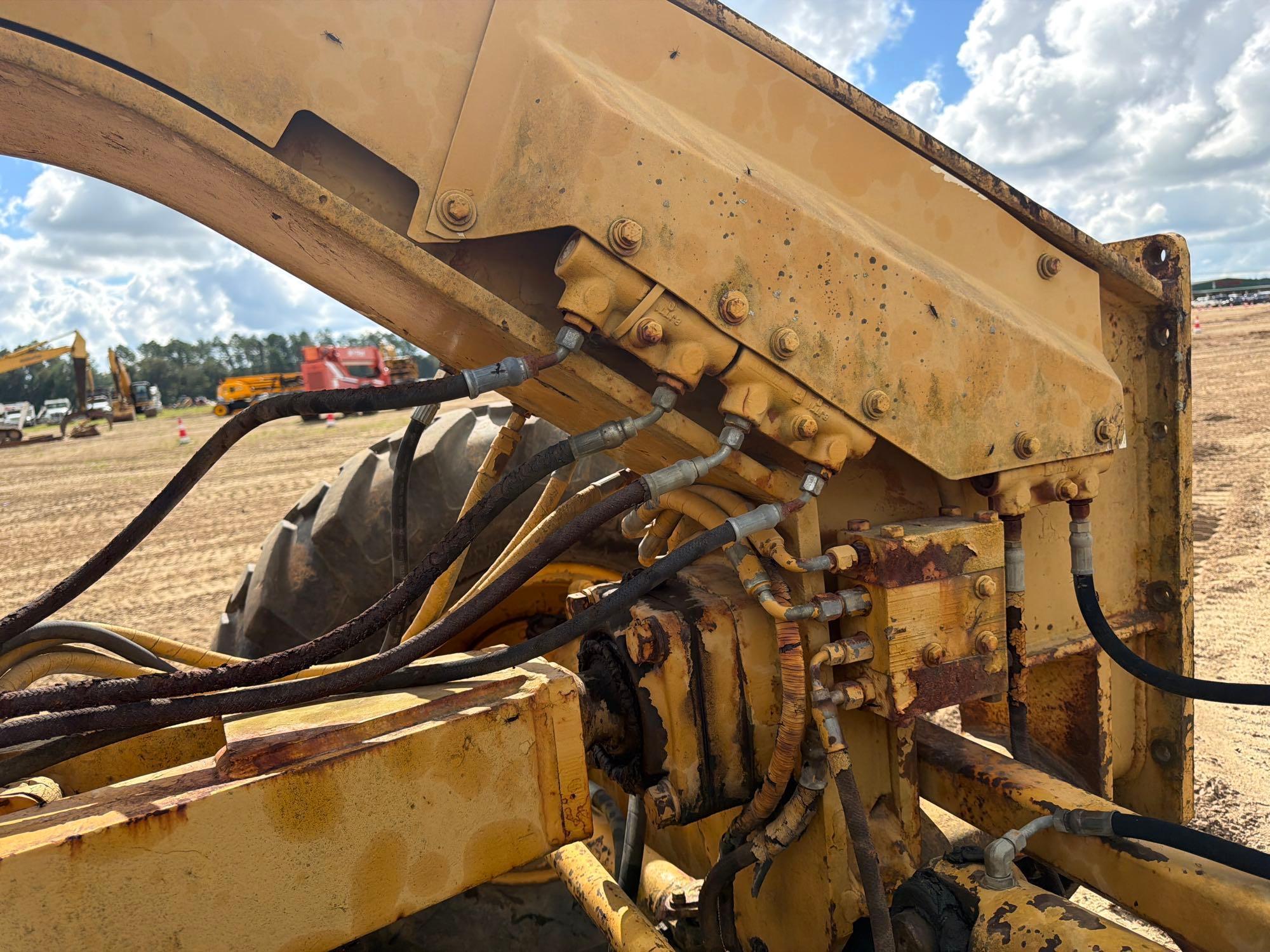 1981 Caterpillar 120G