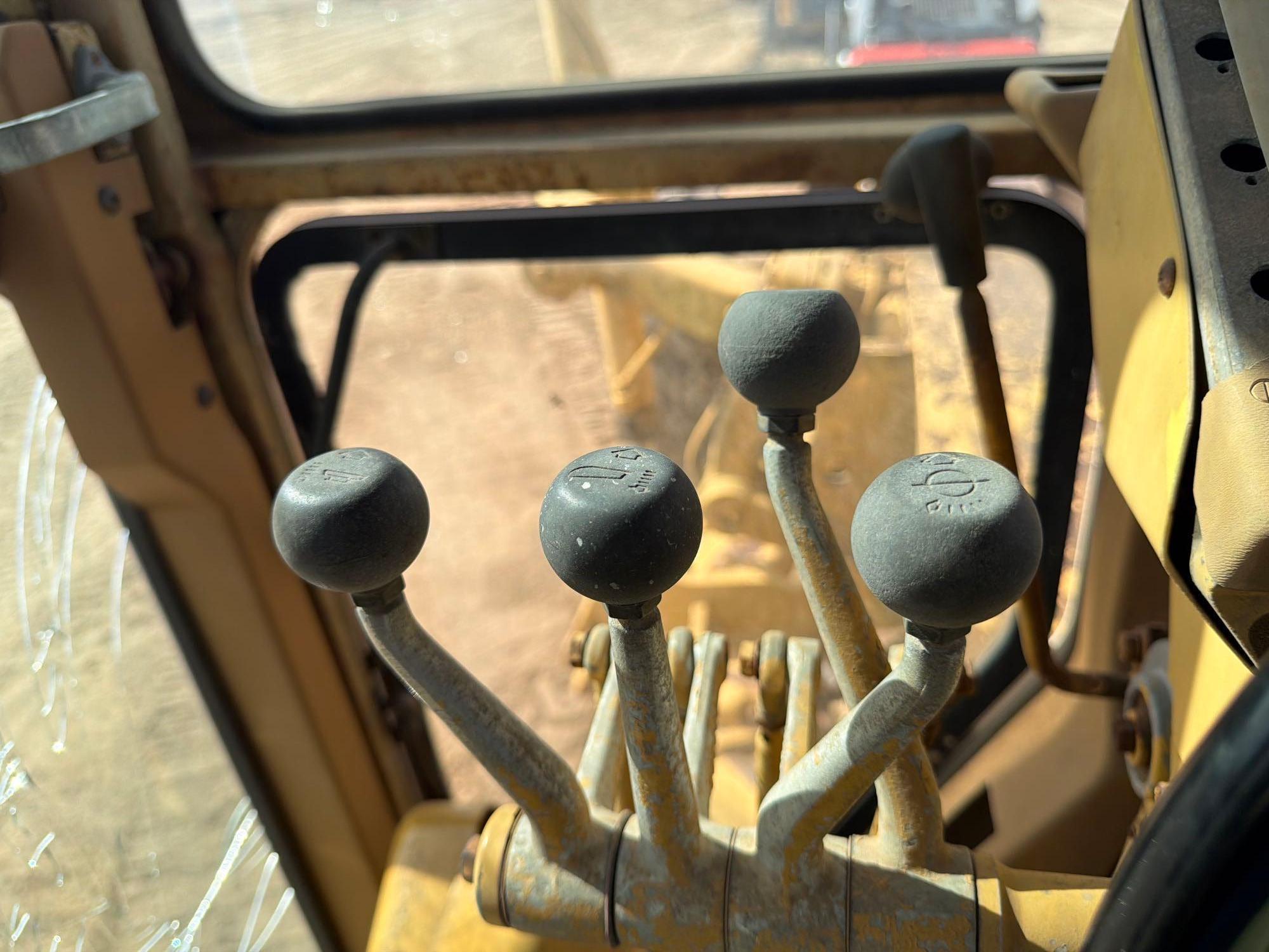 1981 Caterpillar 120G
