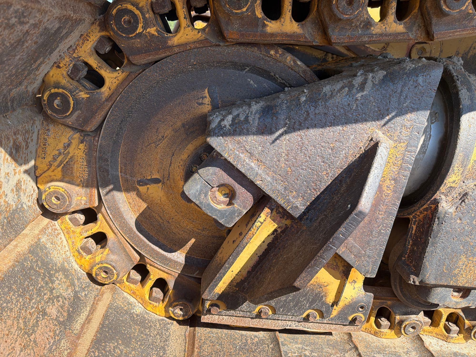 Caterpillar D6T
