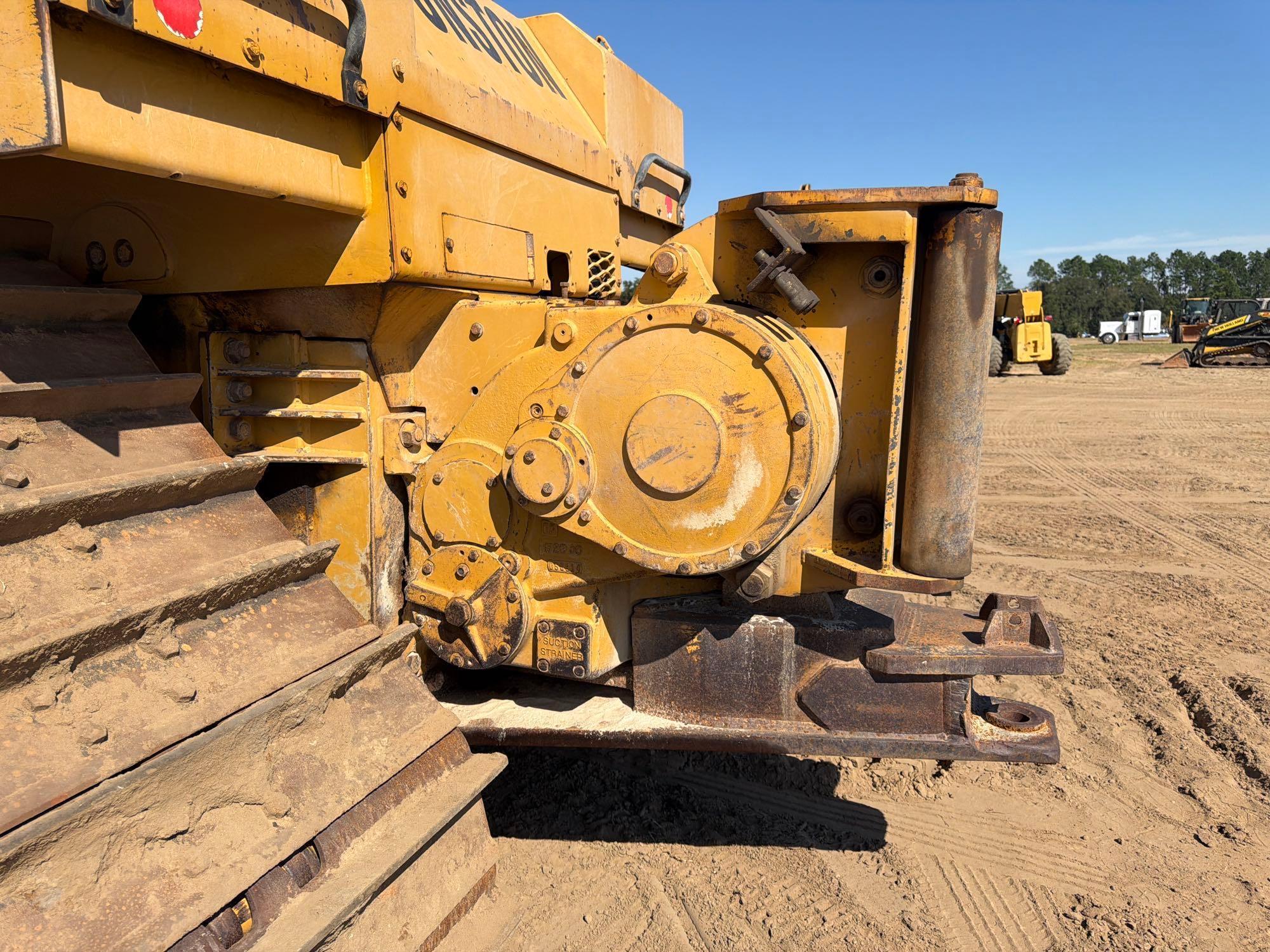 Caterpillar D6T