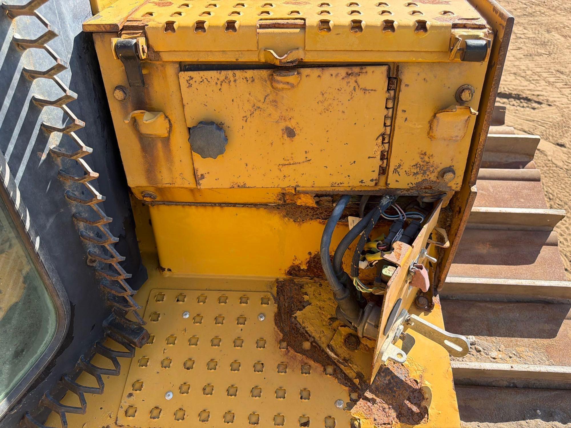 Caterpillar D6T