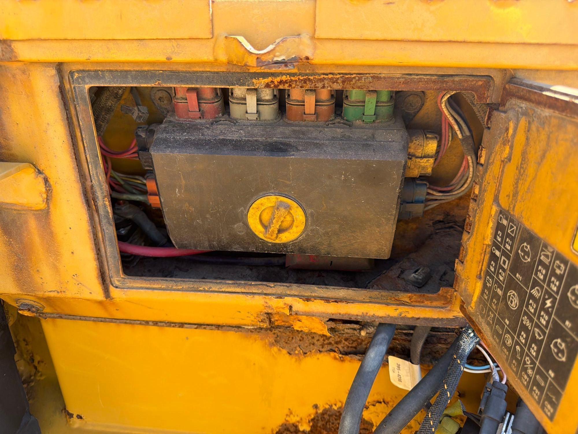 Caterpillar D6T