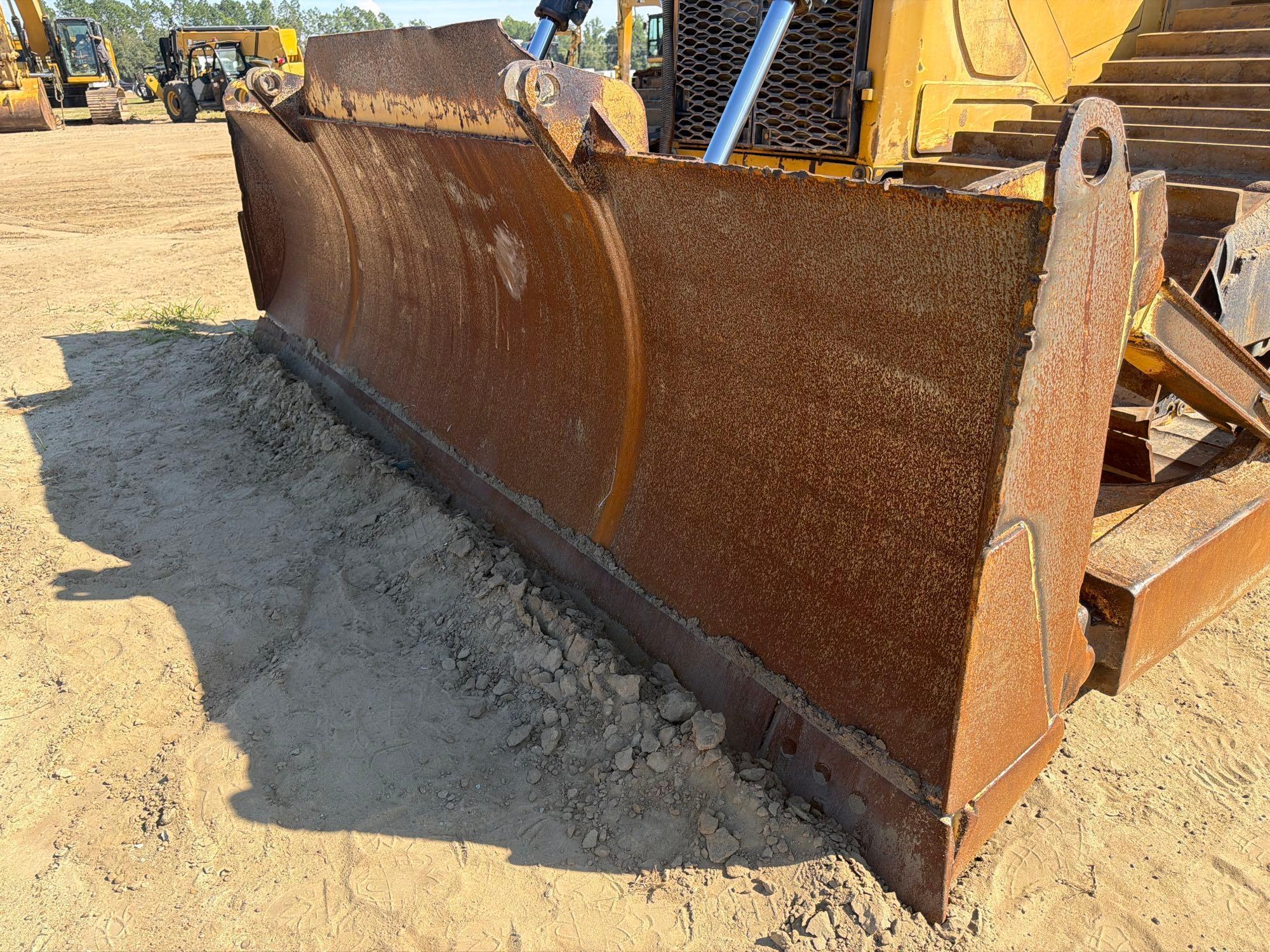 Caterpillar D6T