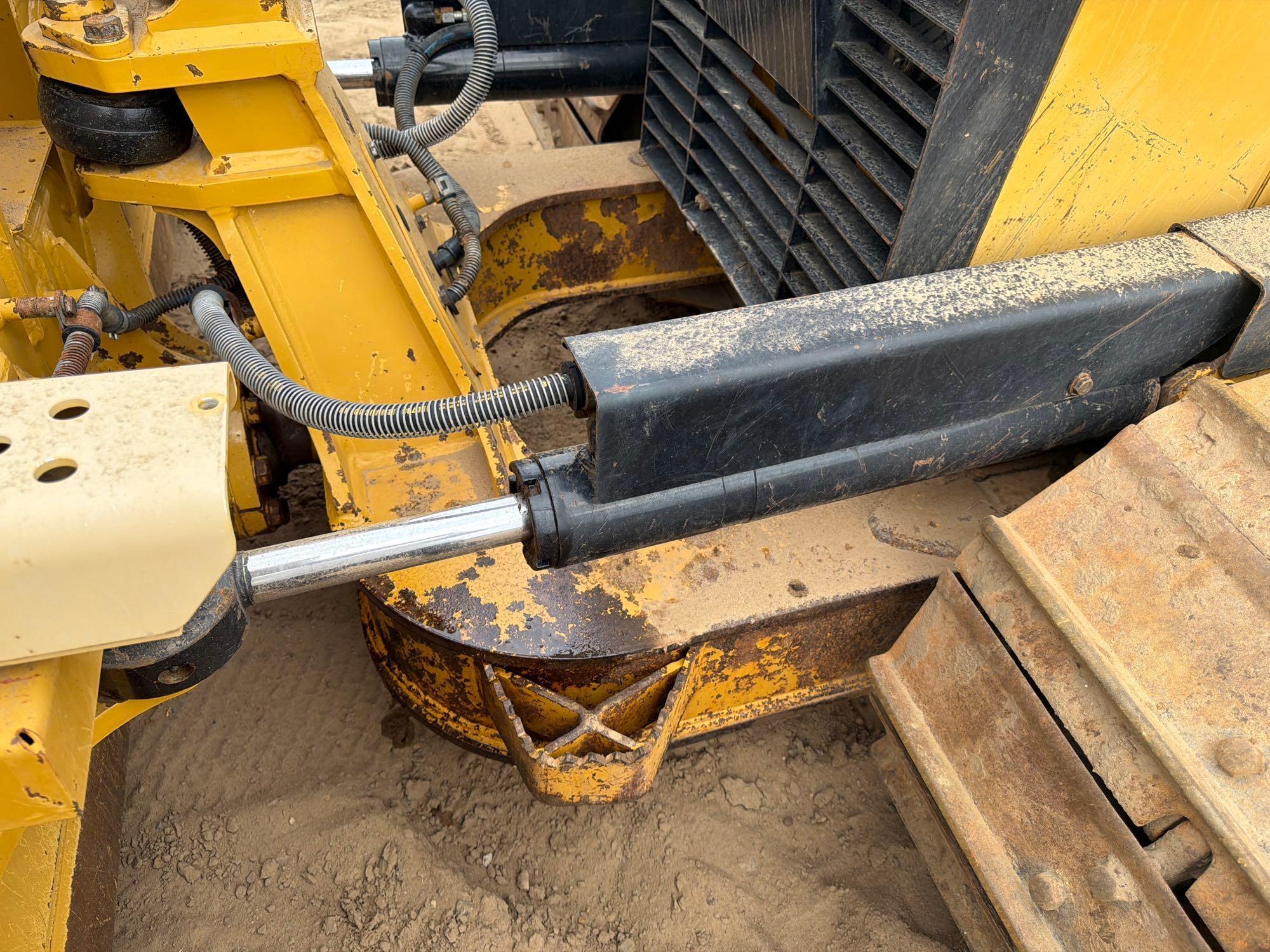2016 John Deere D6K2