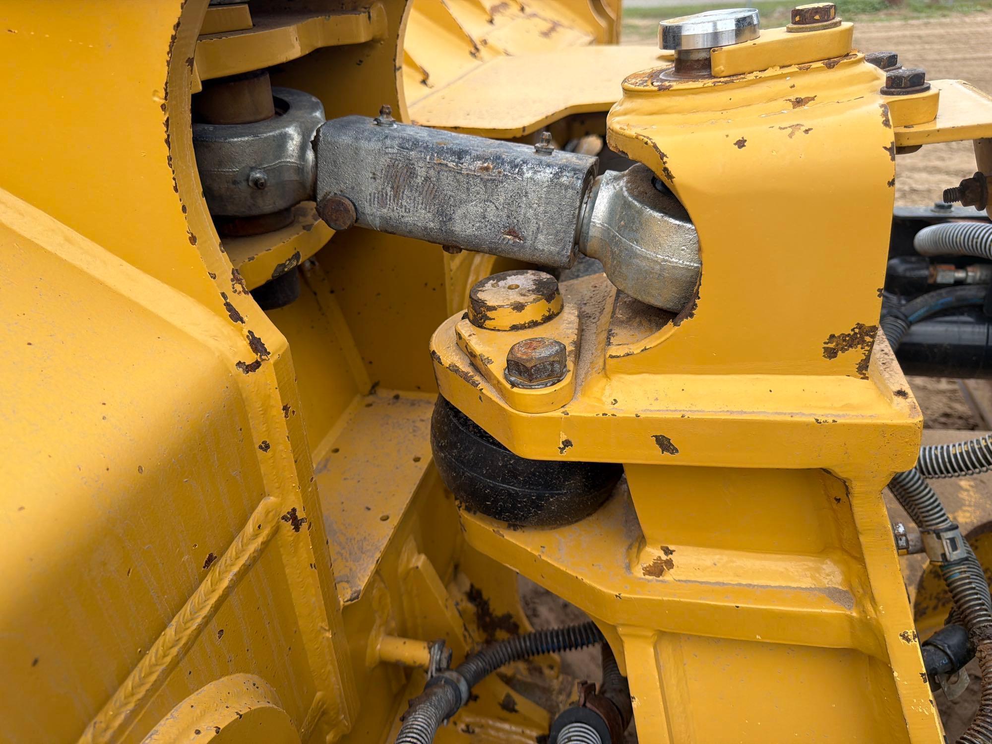 2016 John Deere D6K2