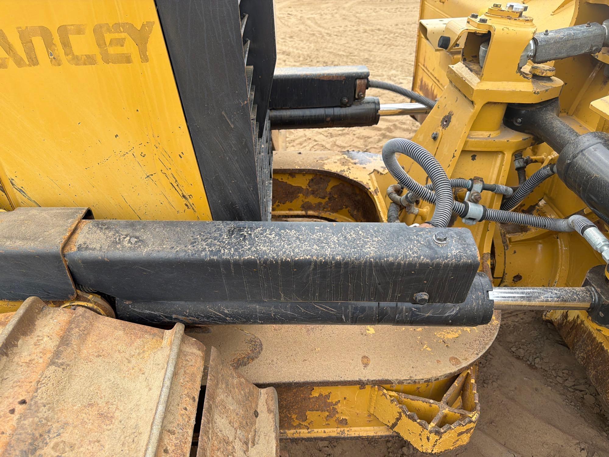 2016 John Deere D6K2