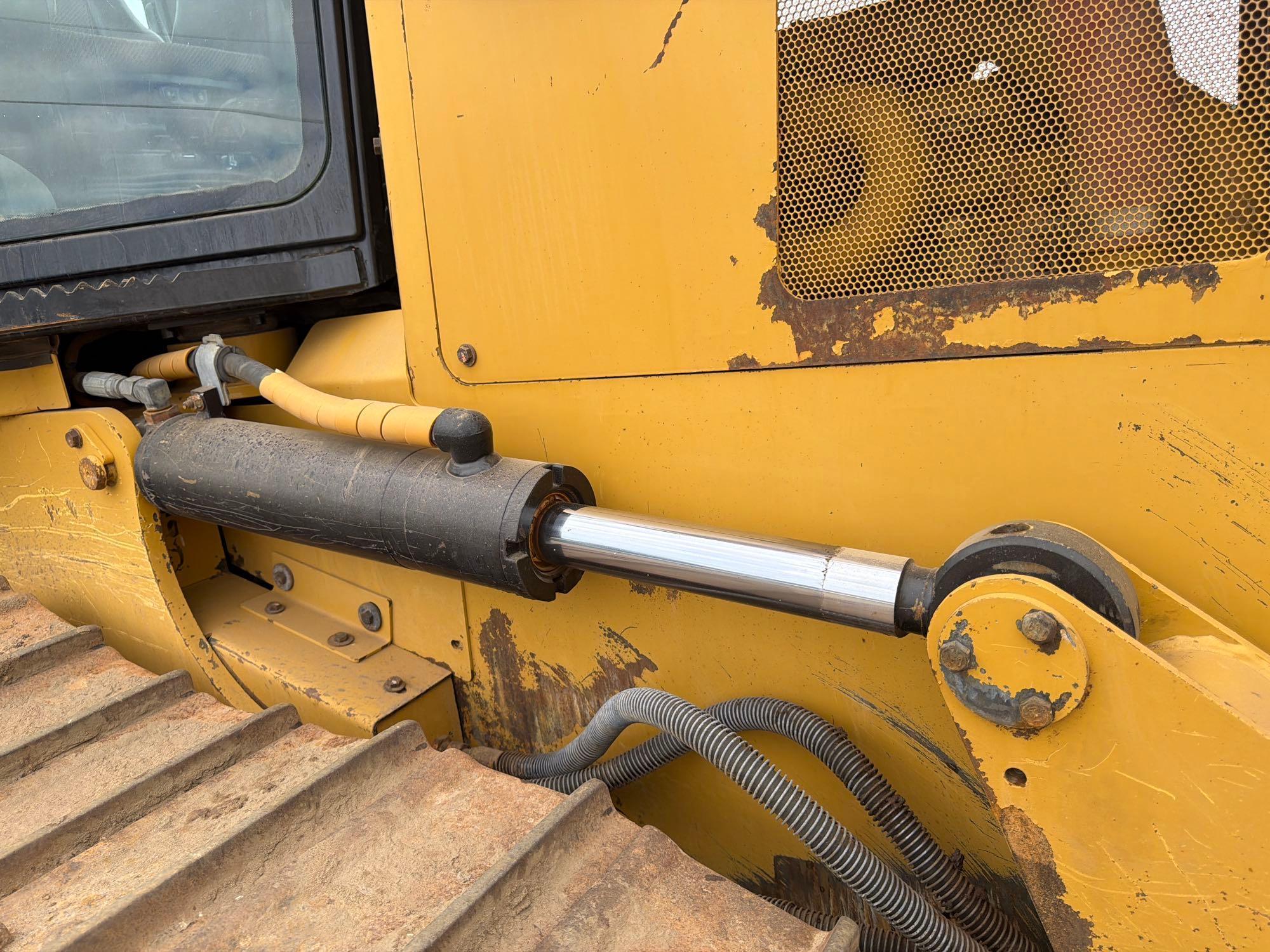 2016 John Deere D6K2