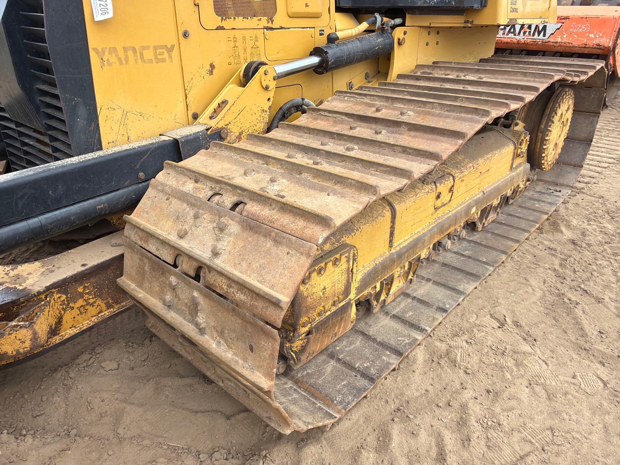 2016 John Deere D6K2